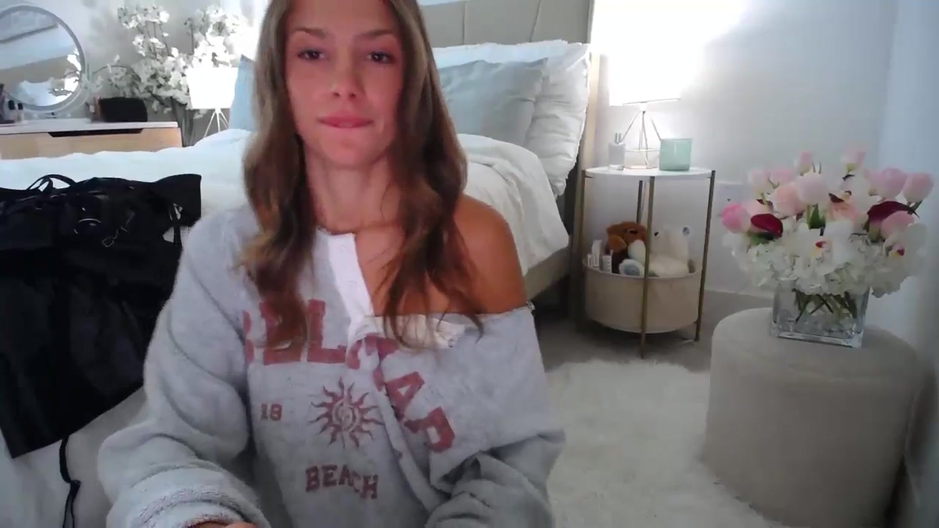 Gallery image thumbnail from MaryNewM's myfreecams stream on, 10/06/2023, 22:29 image 11 of 20