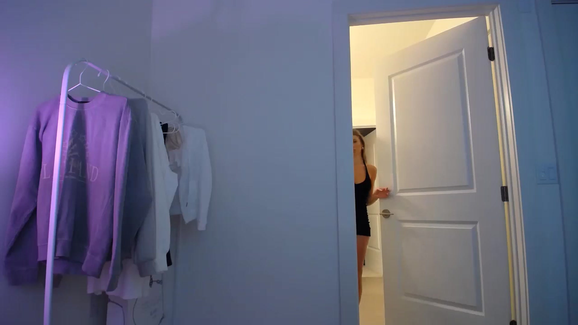 Gallery image thumbnail from MaryNewM's myfreecams stream on, 11/02/2023, 24:01 image 11 of 20