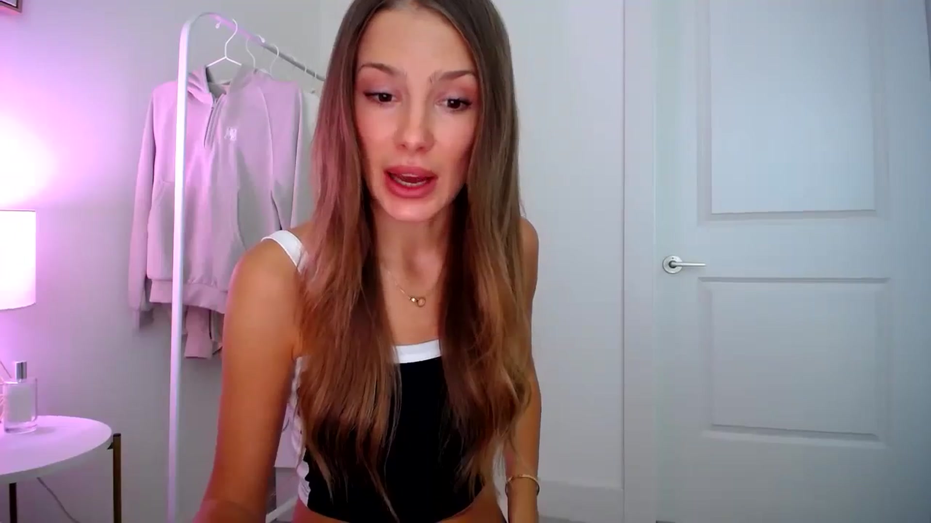 Gallery image thumbnail from MaryNewM's myfreecams stream on, 11/03/2023, 19:30 image 10 of 20