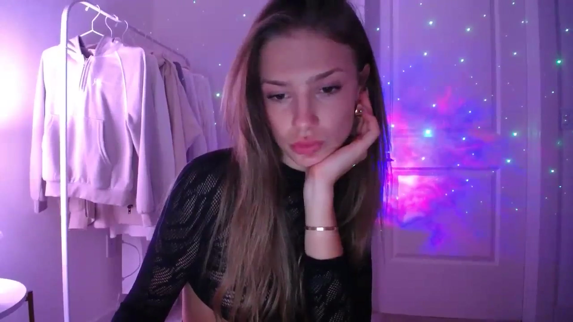 Gallery image thumbnail from MaryNewM's myfreecams stream on, 11/04/2023, 03:20 image 13 of 20