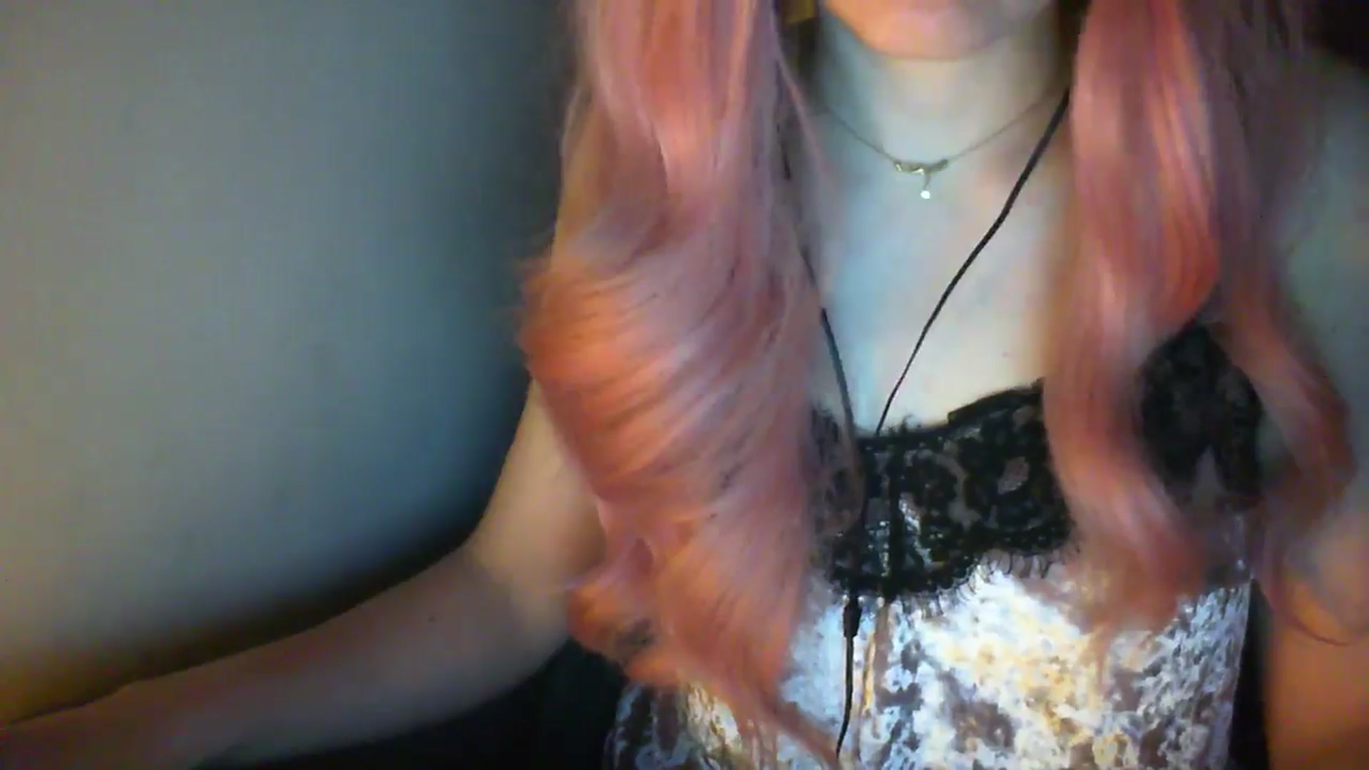 Gallery image thumbnail from MaryStreep95's myfreecams stream on, 06/01/2025, 19:02 image 16 of 20