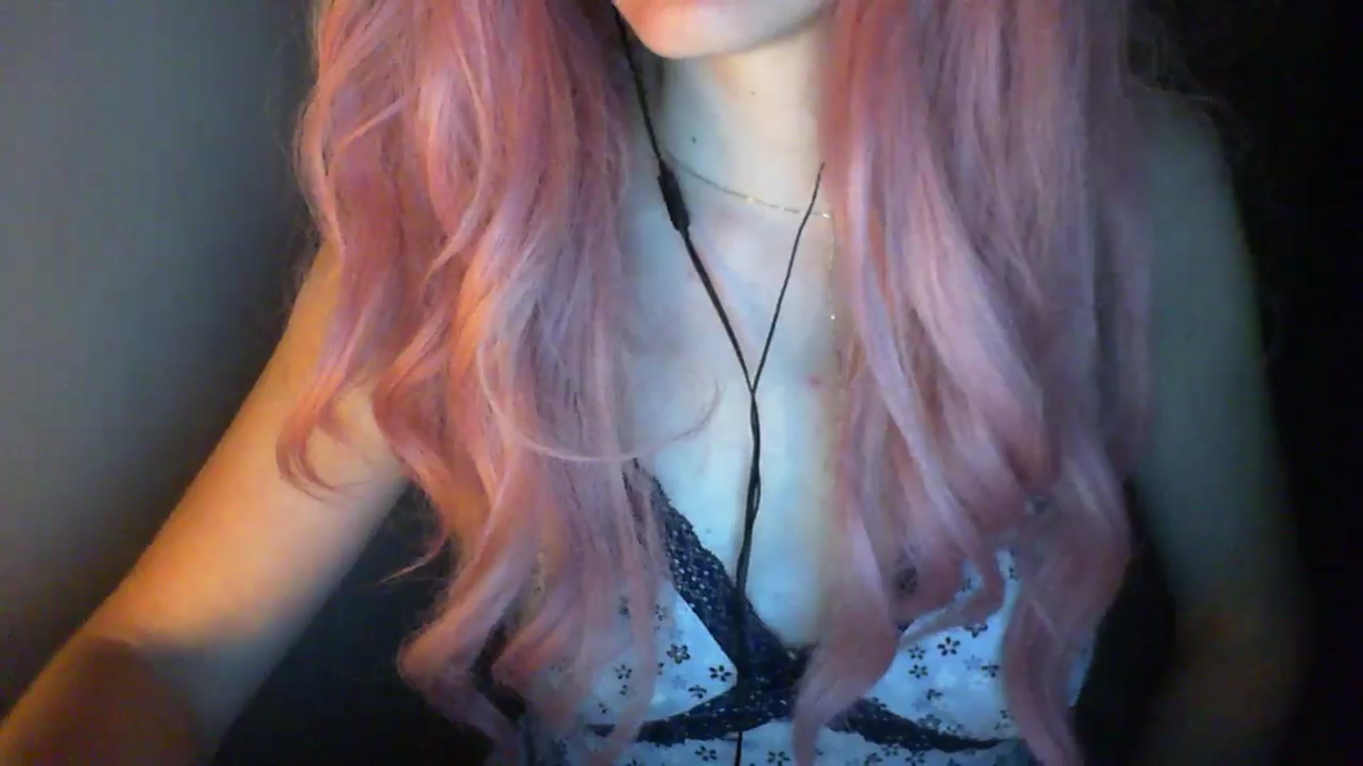 Gallery image thumbnail from MaryStreep95's myfreecams stream on, 09/18/2025, 24:01 image 7 of 20