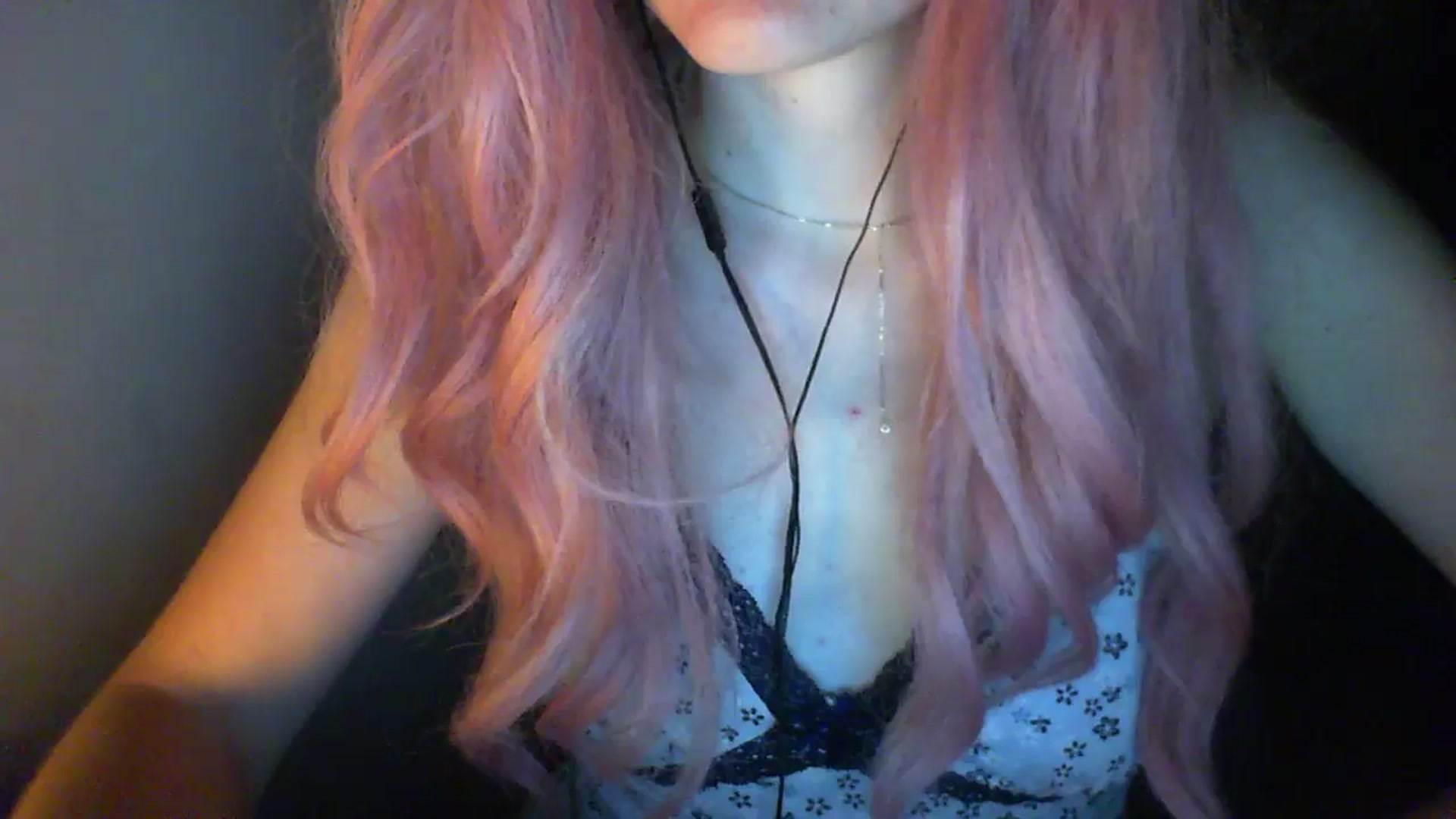 Gallery image thumbnail from MaryStreep95's myfreecams stream on, 09/18/2025, 24:01 image 6 of 20