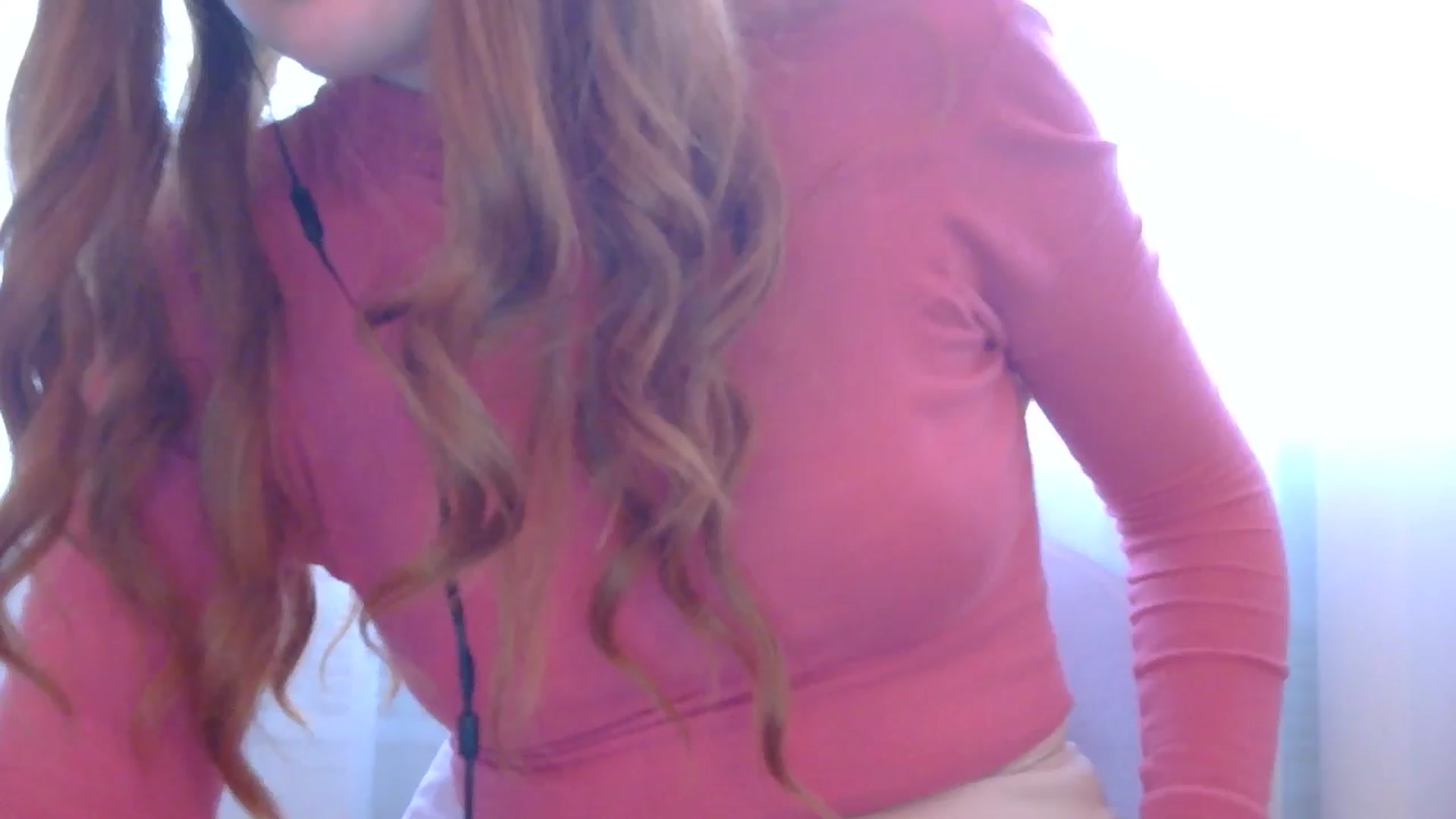 Gallery image thumbnail from MaryStreep95's myfreecams stream on, 03/19/2026, 10:33 image 9 of 20
