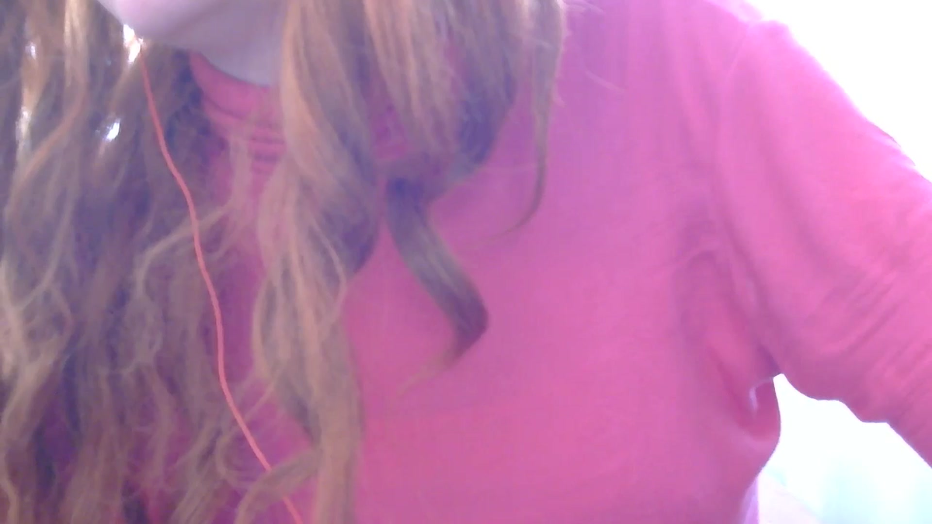 Gallery image thumbnail from MaryStreep95's myfreecams stream on, 04/29/2026, 07:52 image 15 of 20