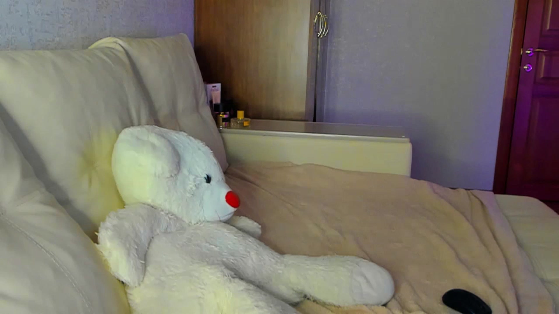 Gallery image thumbnail from MarySweety_'s myfreecams stream on, 12/12/2022, 06:29 image 12 of 20