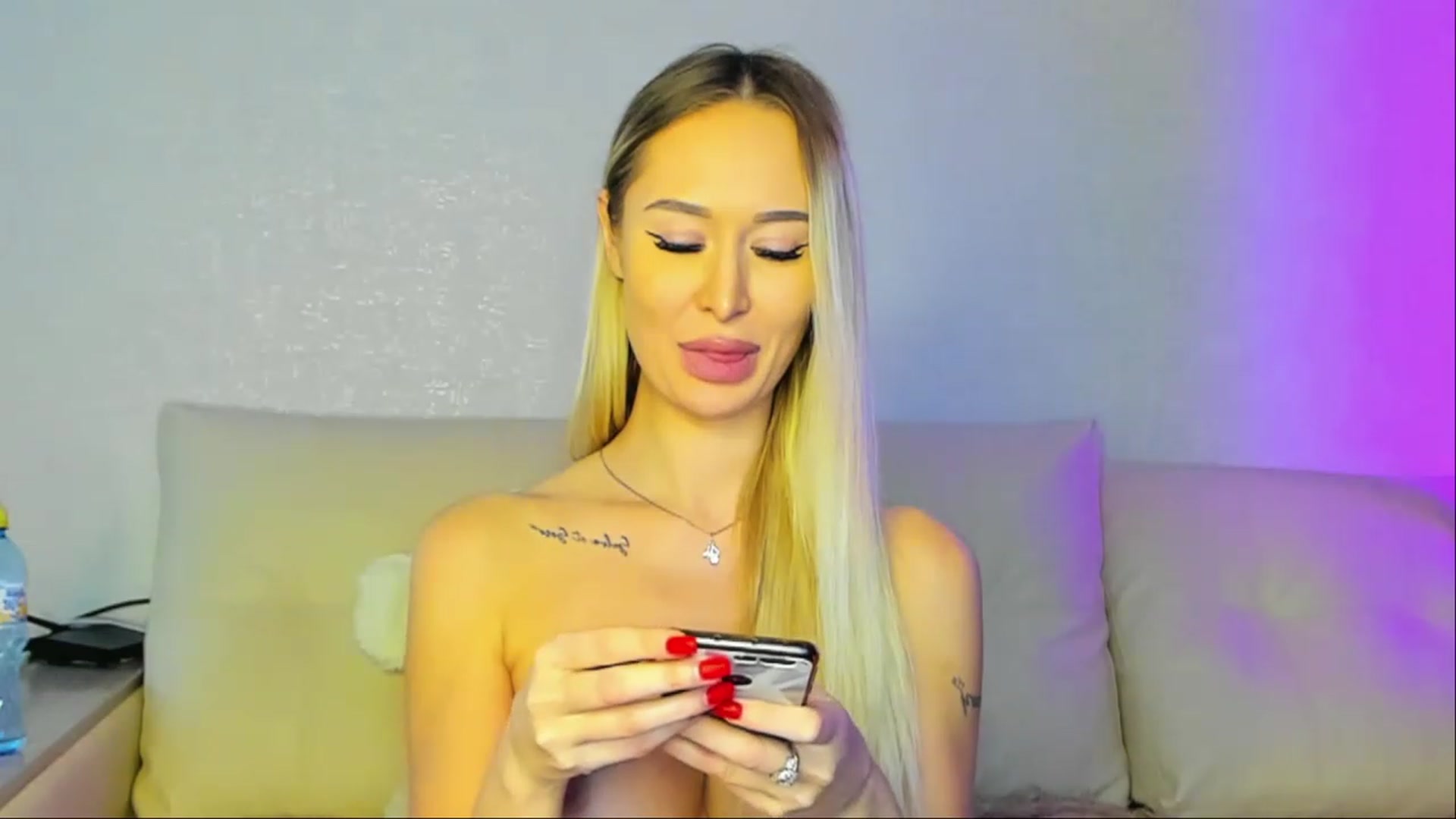 Gallery image thumbnail from MarySweety_'s myfreecams stream on, 03/04/2023, 08:12 image 16 of 20