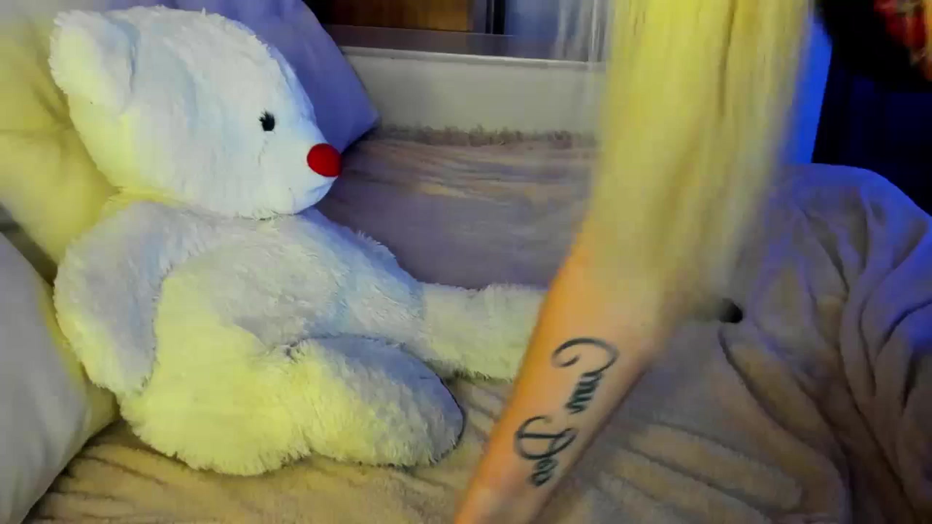 Gallery image thumbnail from MarySweety_'s myfreecams stream on, 06/09/2023, 05:37 image 1 of 20