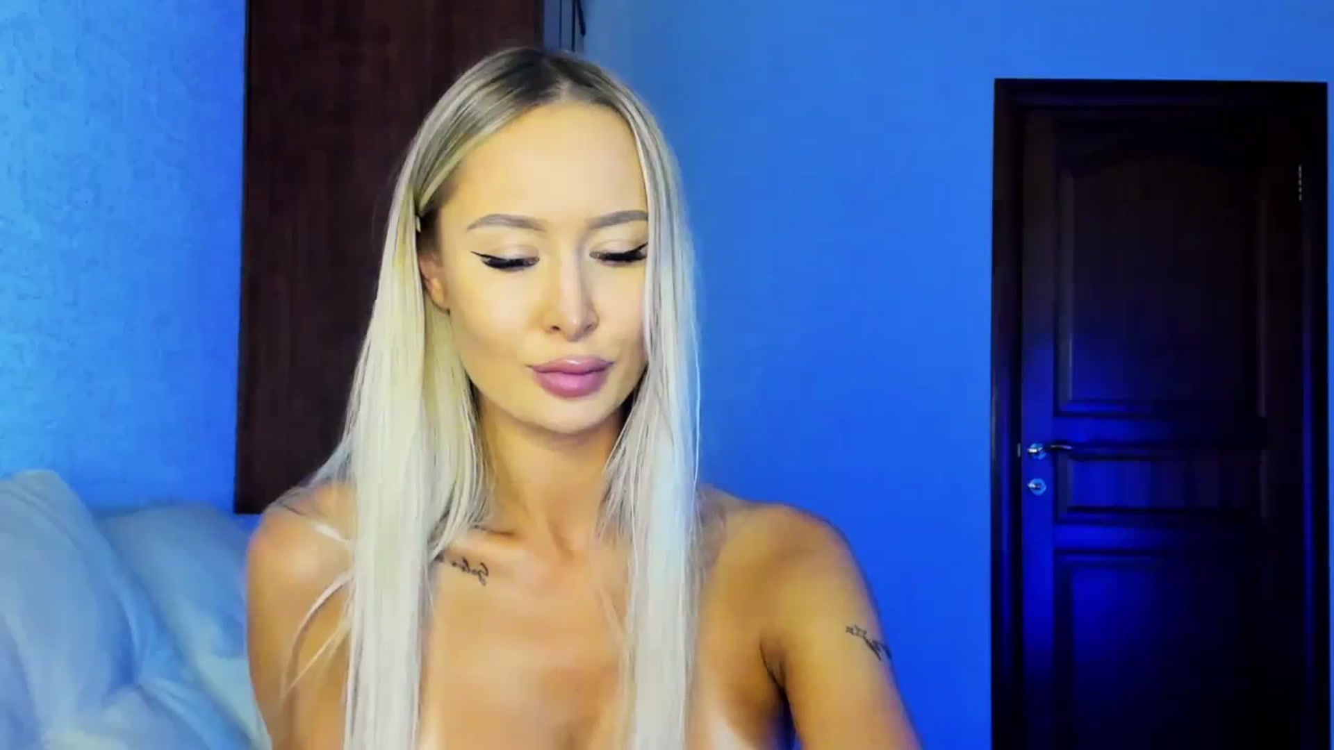 Gallery image thumbnail from MarySweety_'s myfreecams stream on, 08/09/2023, 06:09 image 17 of 20
