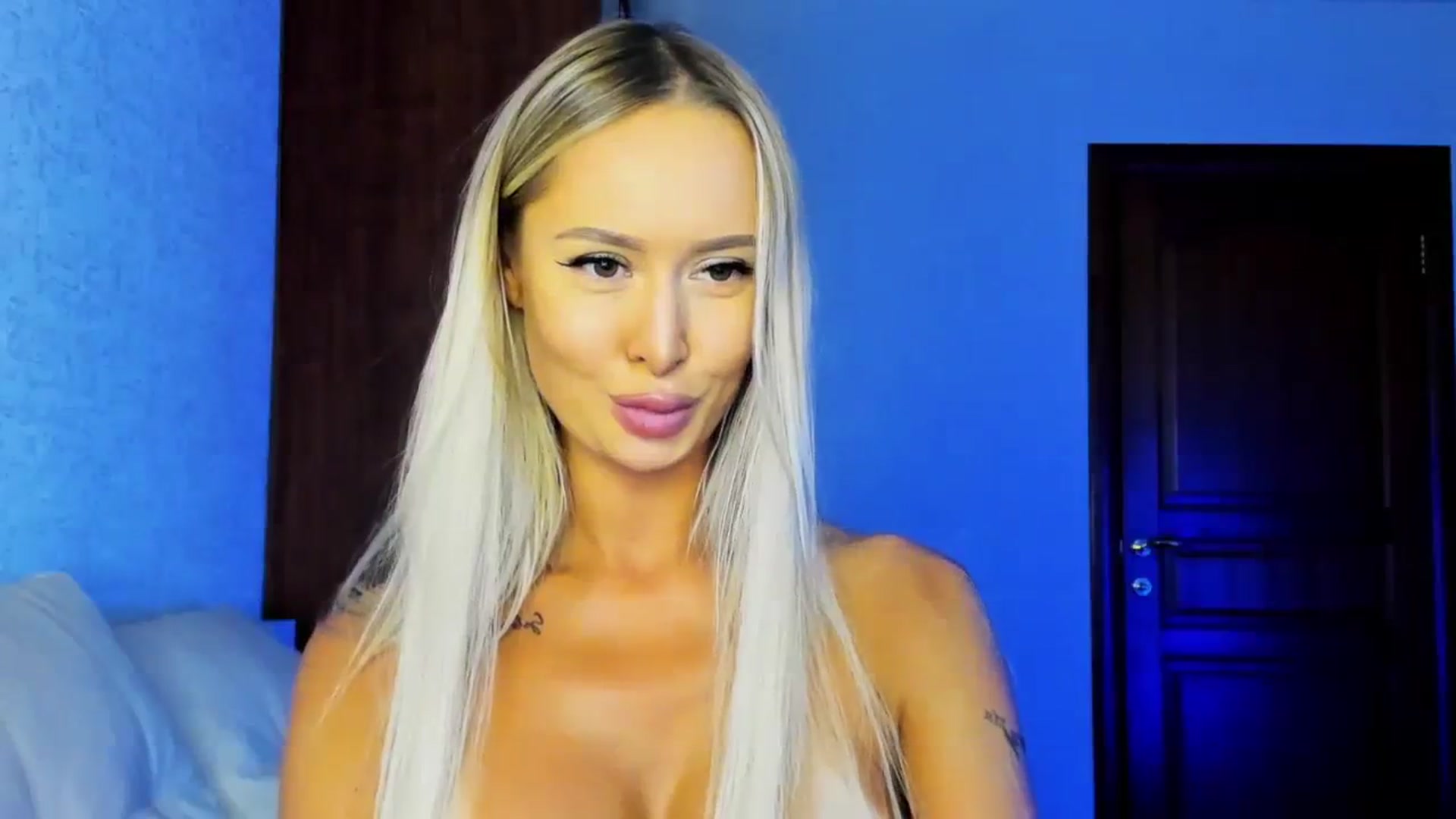 Gallery image thumbnail from MarySweety_'s myfreecams stream on, 08/09/2023, 06:09 image 15 of 20