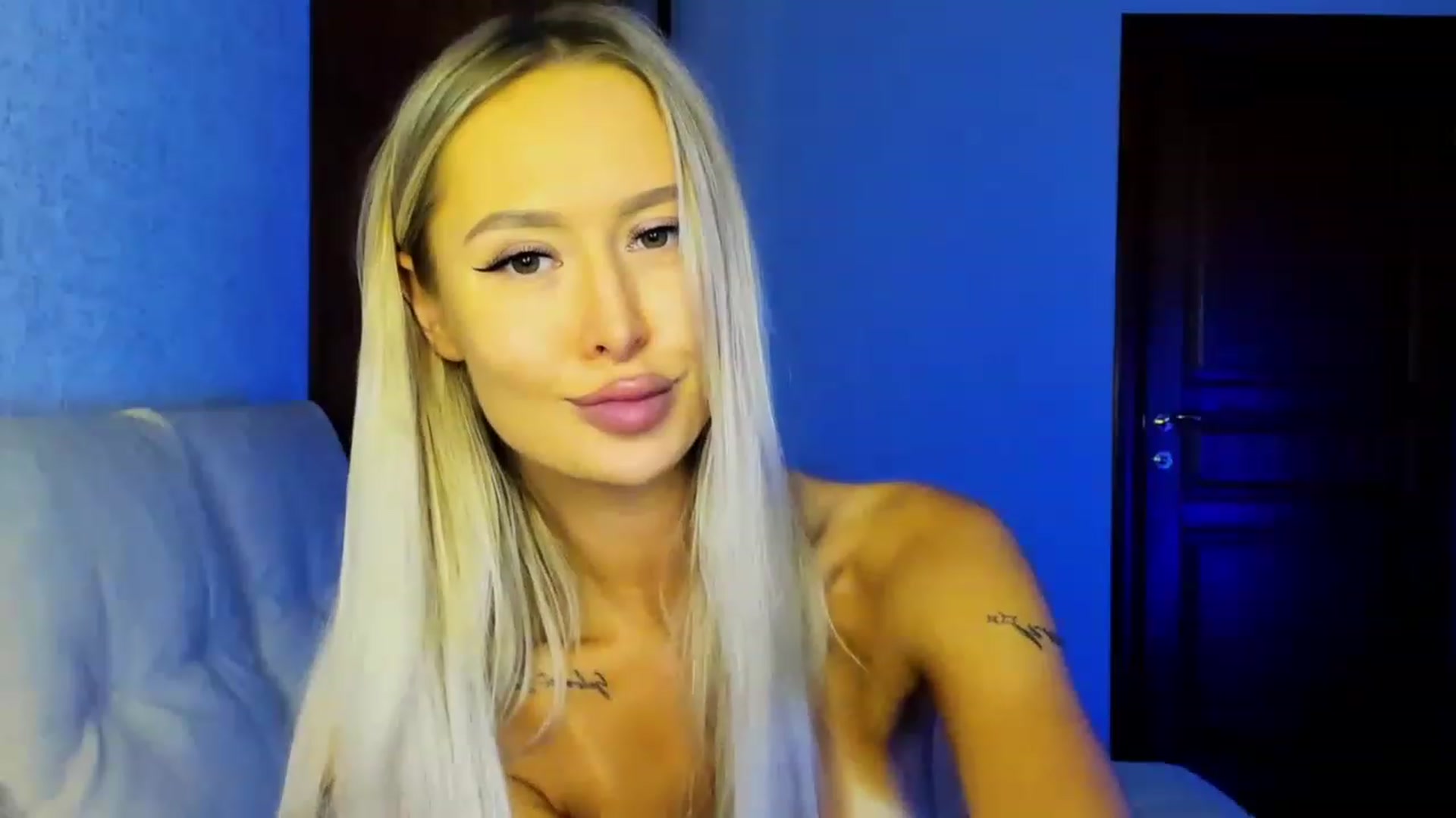 Gallery image thumbnail from MarySweety_'s myfreecams stream on, 08/18/2023, 06:13 image 4 of 20