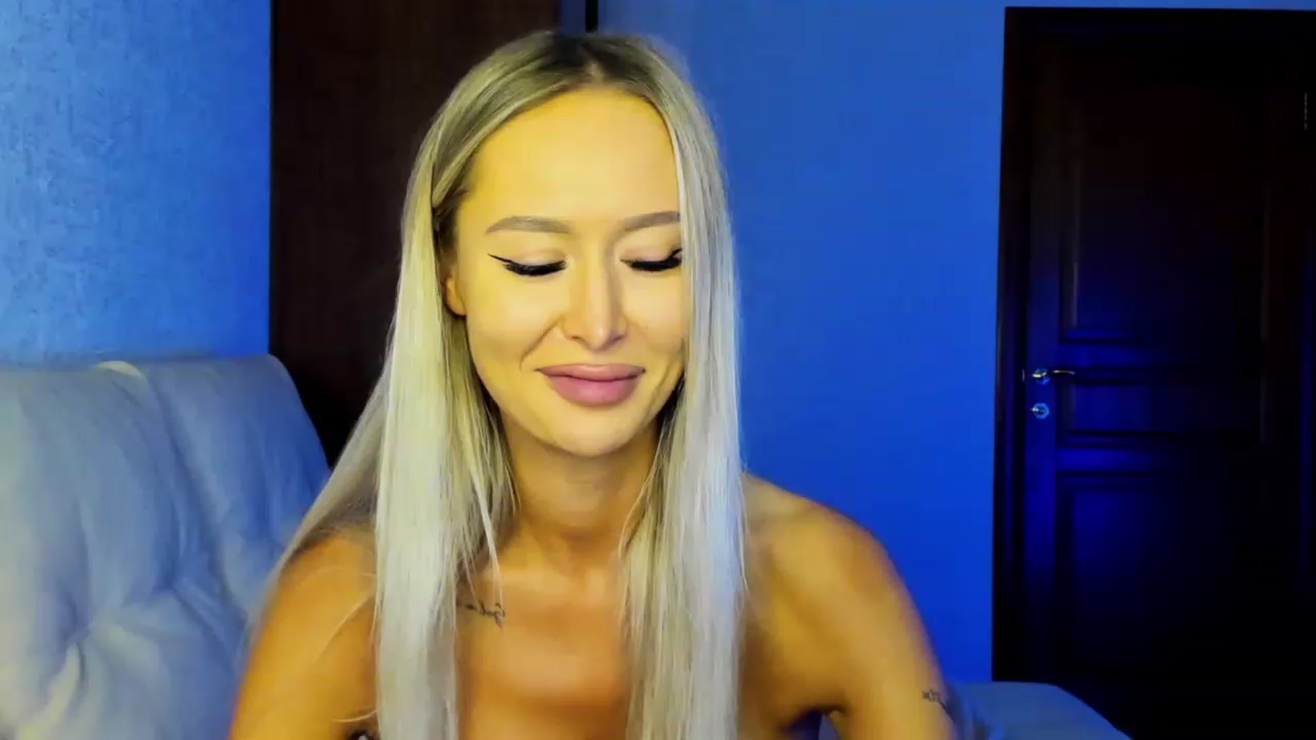 Gallery image thumbnail from MarySweety_'s myfreecams stream on, 08/18/2023, 06:13 image 9 of 20