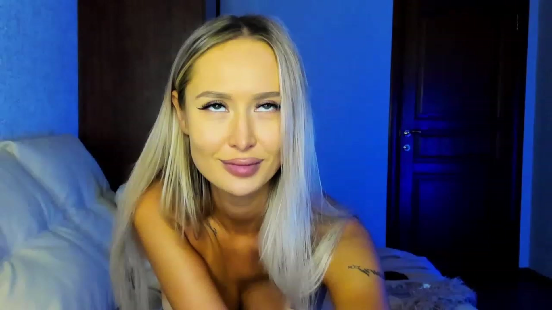 Gallery image thumbnail from MarySweety_'s myfreecams stream on, 08/18/2023, 06:27 image 7 of 20