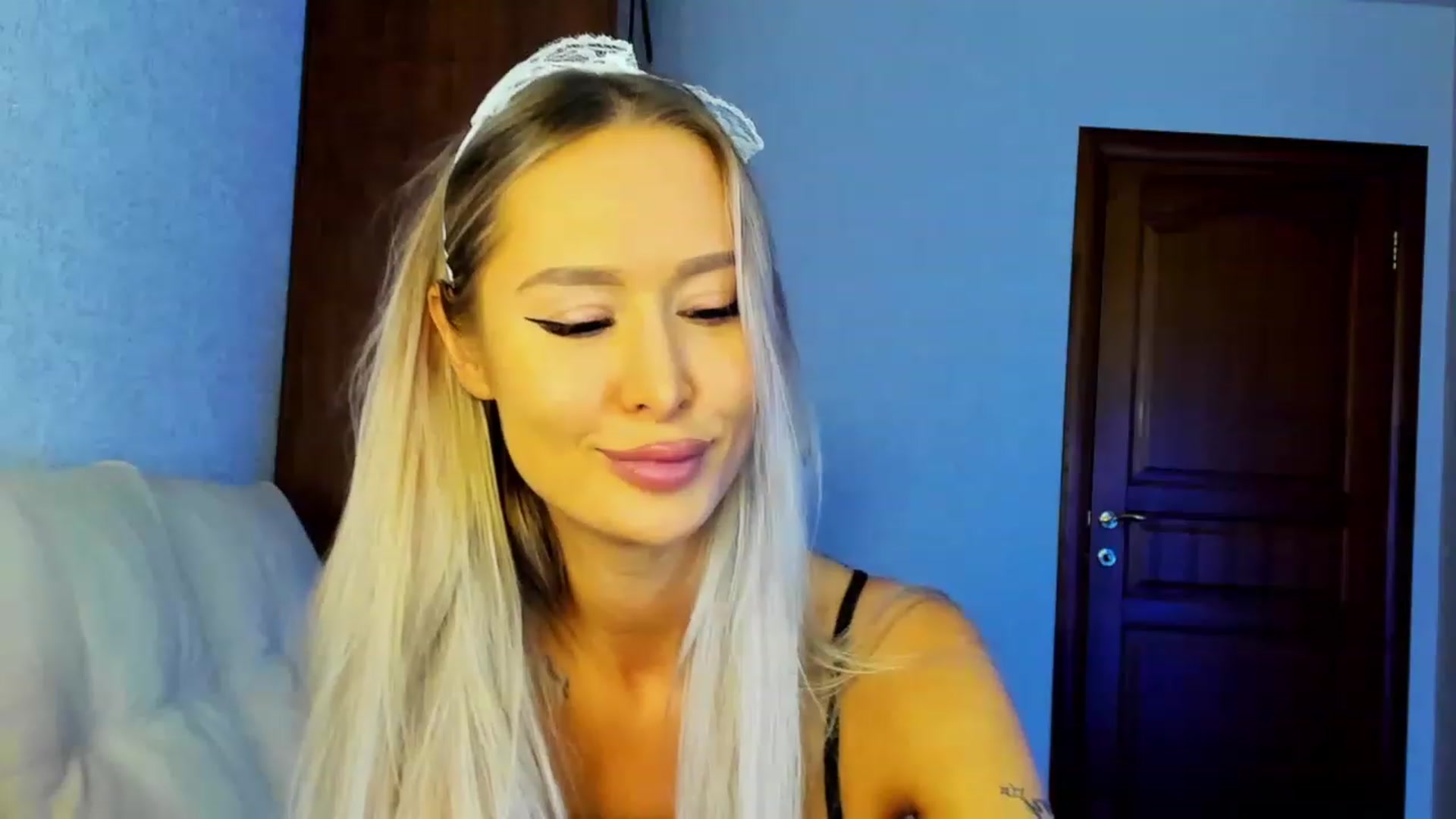 Gallery image thumbnail from MarySweety_'s myfreecams stream on, 08/23/2023, 04:54 image 14 of 20