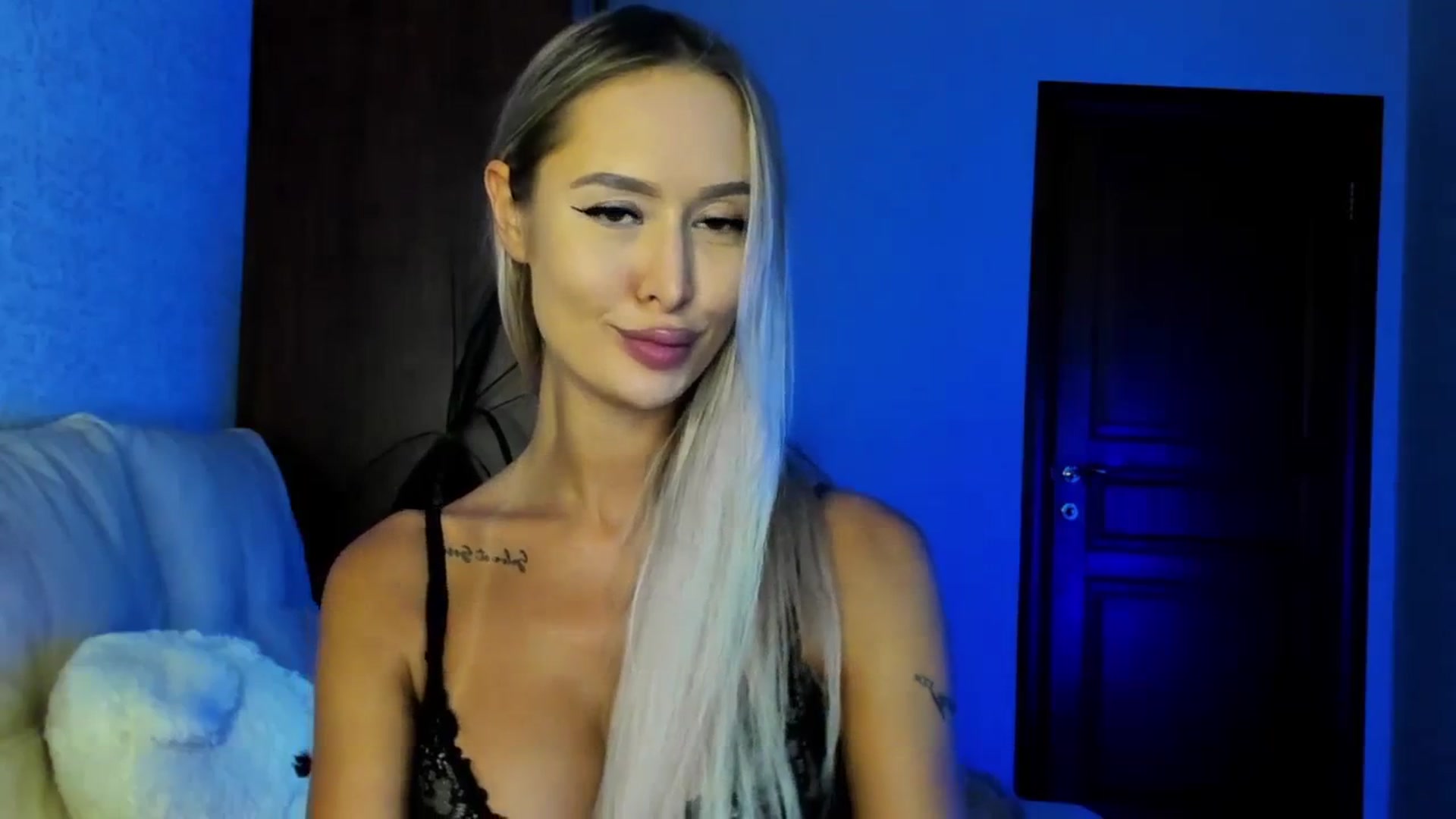 Gallery image thumbnail from MarySweety_'s myfreecams stream on, 08/25/2023, 04:17 image 10 of 20