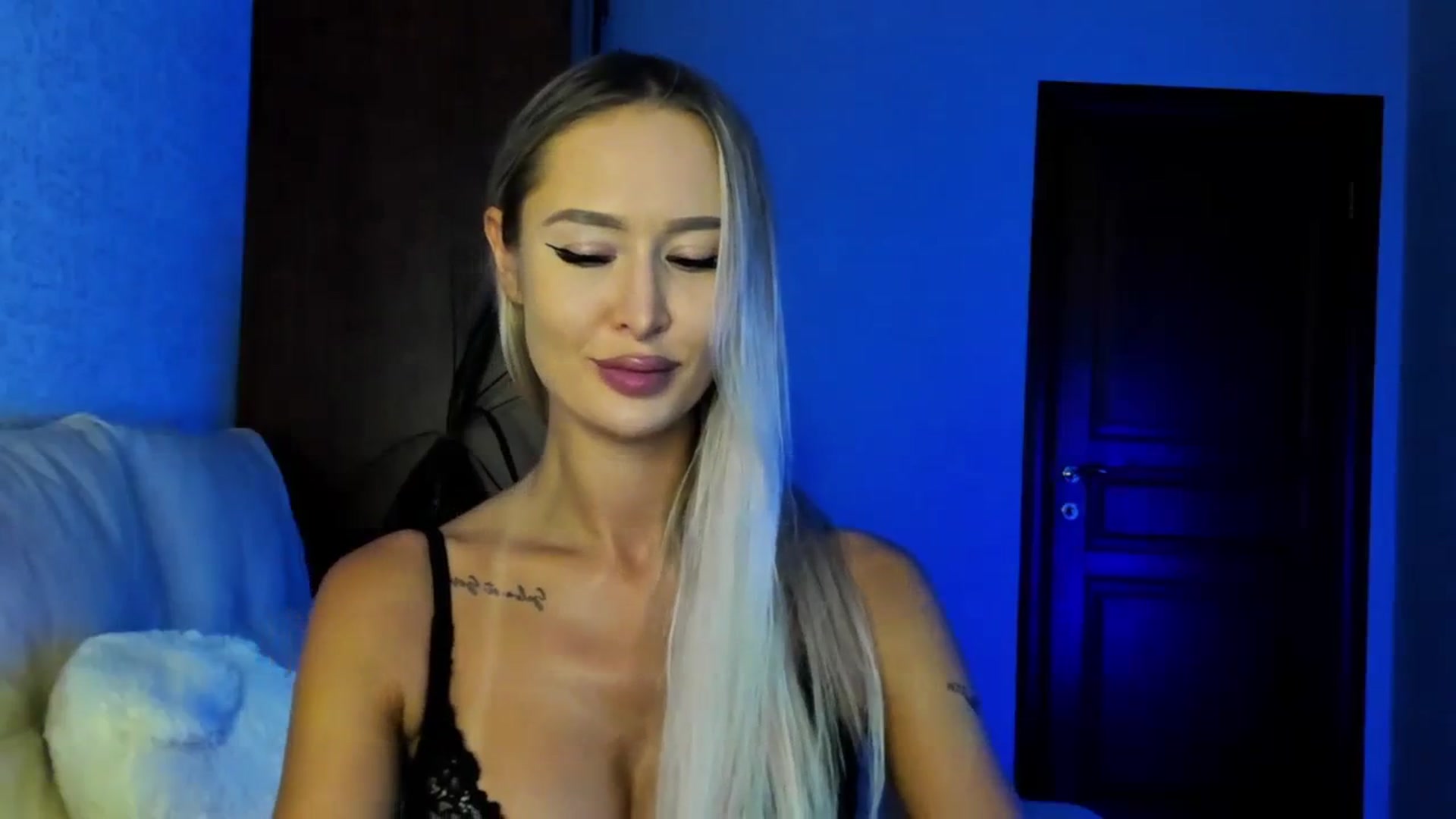Gallery image thumbnail from MarySweety_'s myfreecams stream on, 08/25/2023, 04:17 image 7 of 20