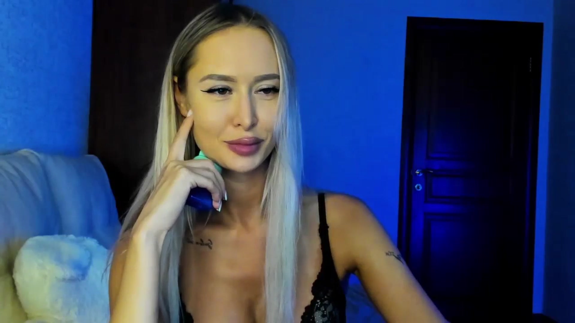 Gallery image thumbnail from MarySweety_'s myfreecams stream on, 08/25/2023, 04:17 image 18 of 20