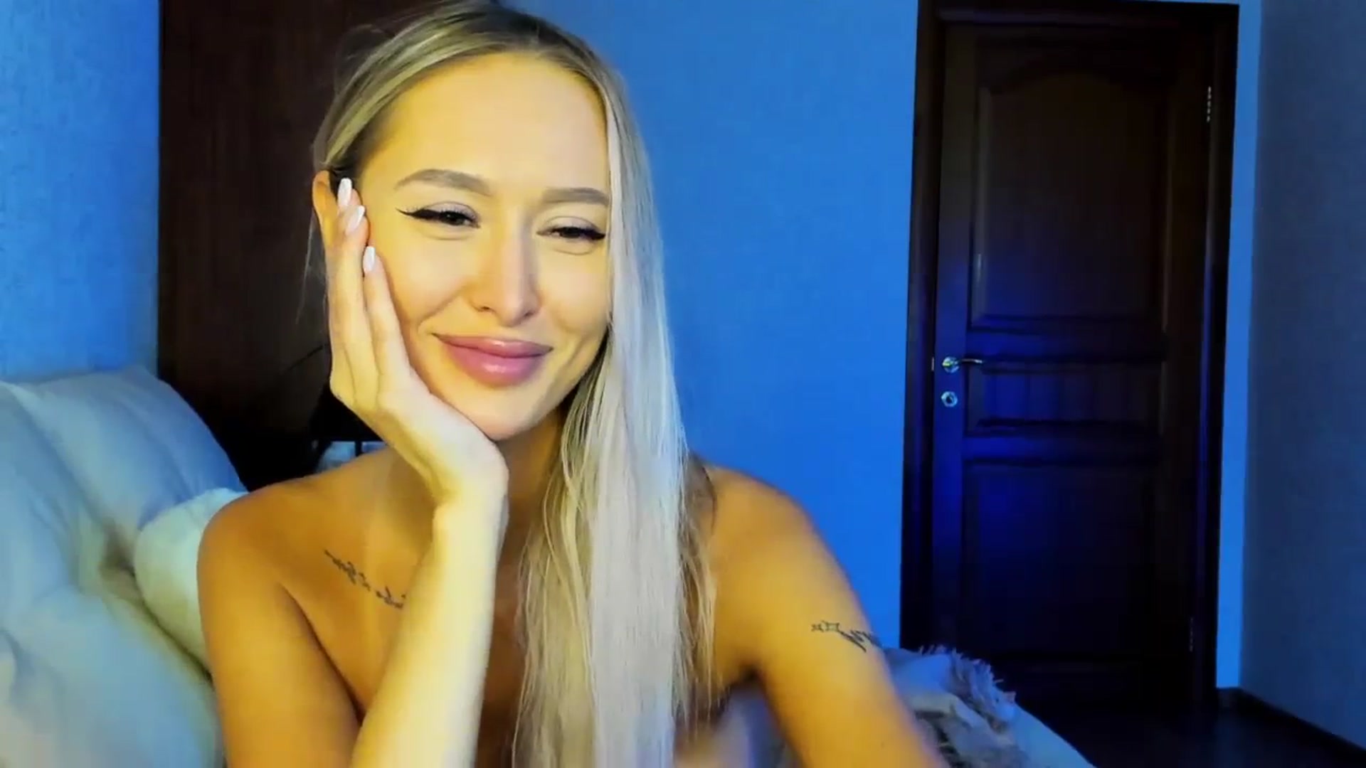 Gallery image thumbnail from MarySweety_'s myfreecams stream on, 08/26/2023, 06:11 image 18 of 20
