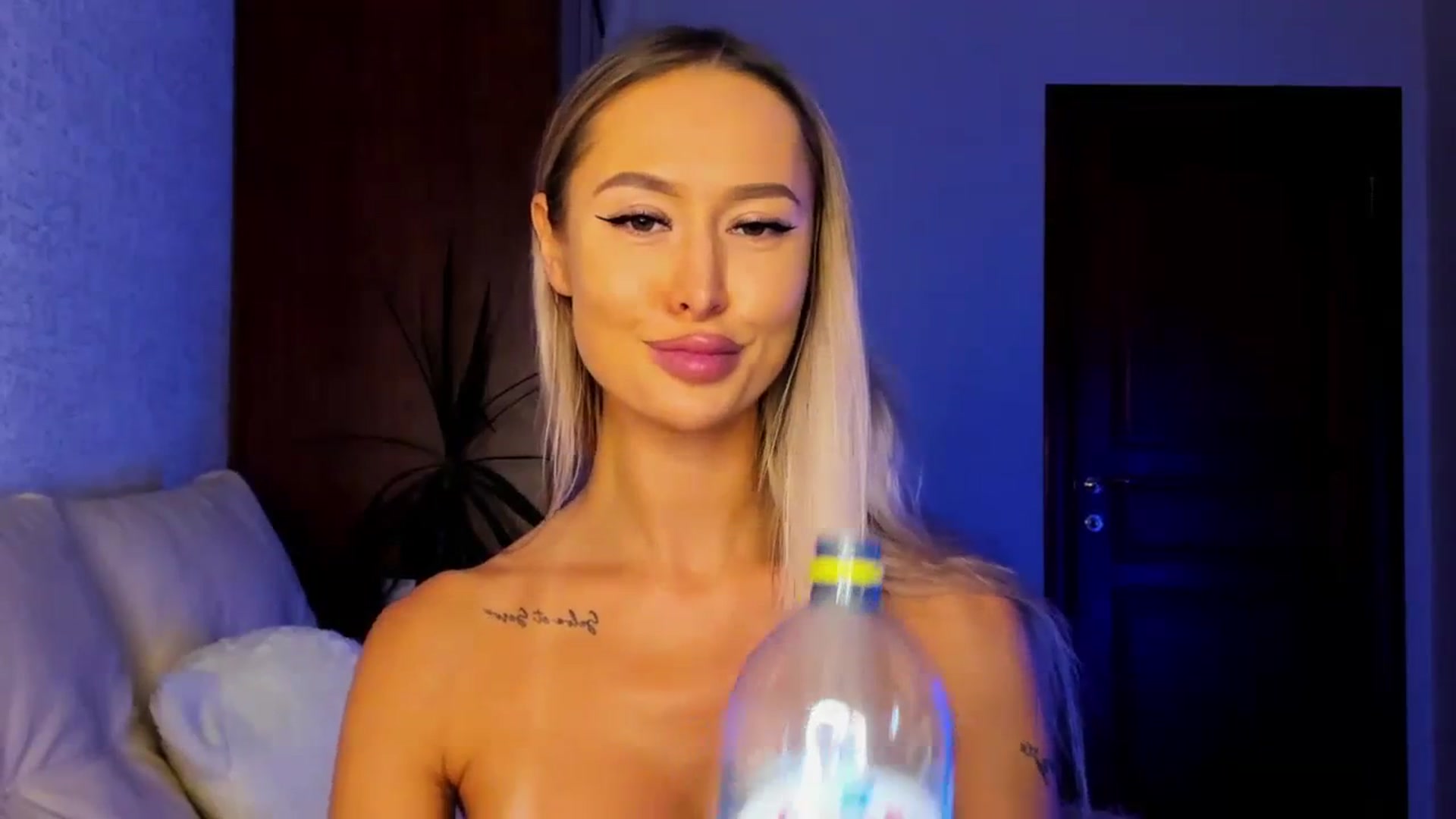 Gallery image thumbnail from MarySweety_'s myfreecams stream on, 09/17/2023, 05:53 image 16 of 20