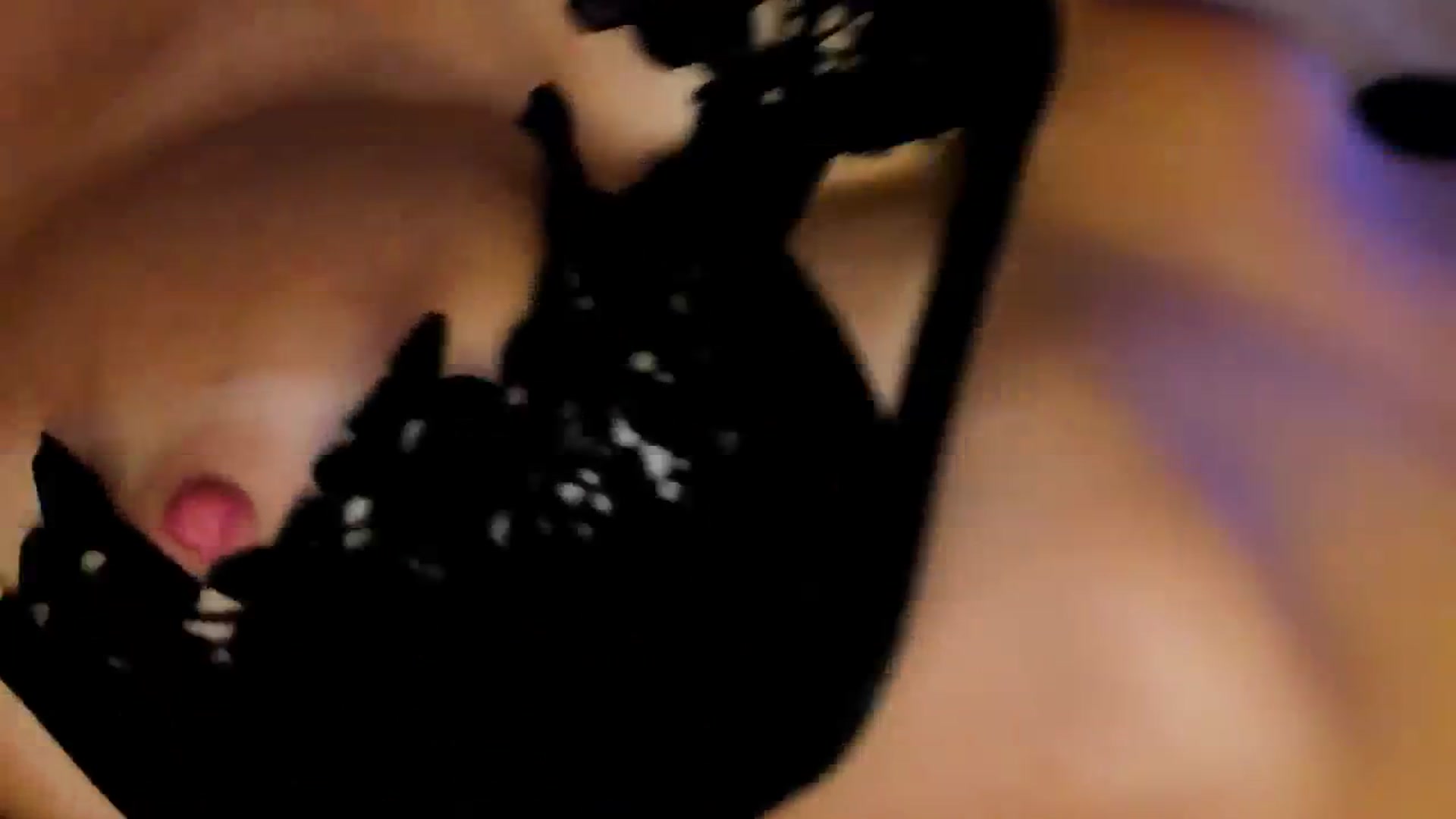 Gallery image thumbnail from MarySweety_'s myfreecams stream on, 10/04/2023, 05:08 image 8 of 20