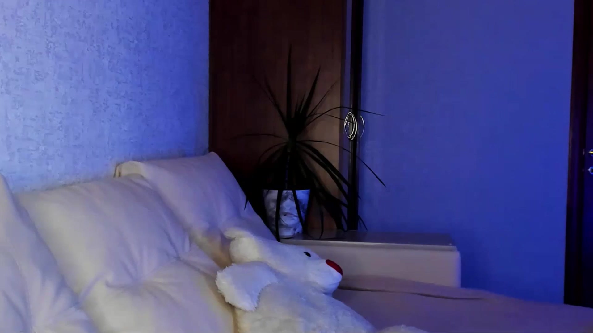 Gallery image thumbnail from MarySweety_'s myfreecams stream on, 10/14/2023, 06:19 image 8 of 20