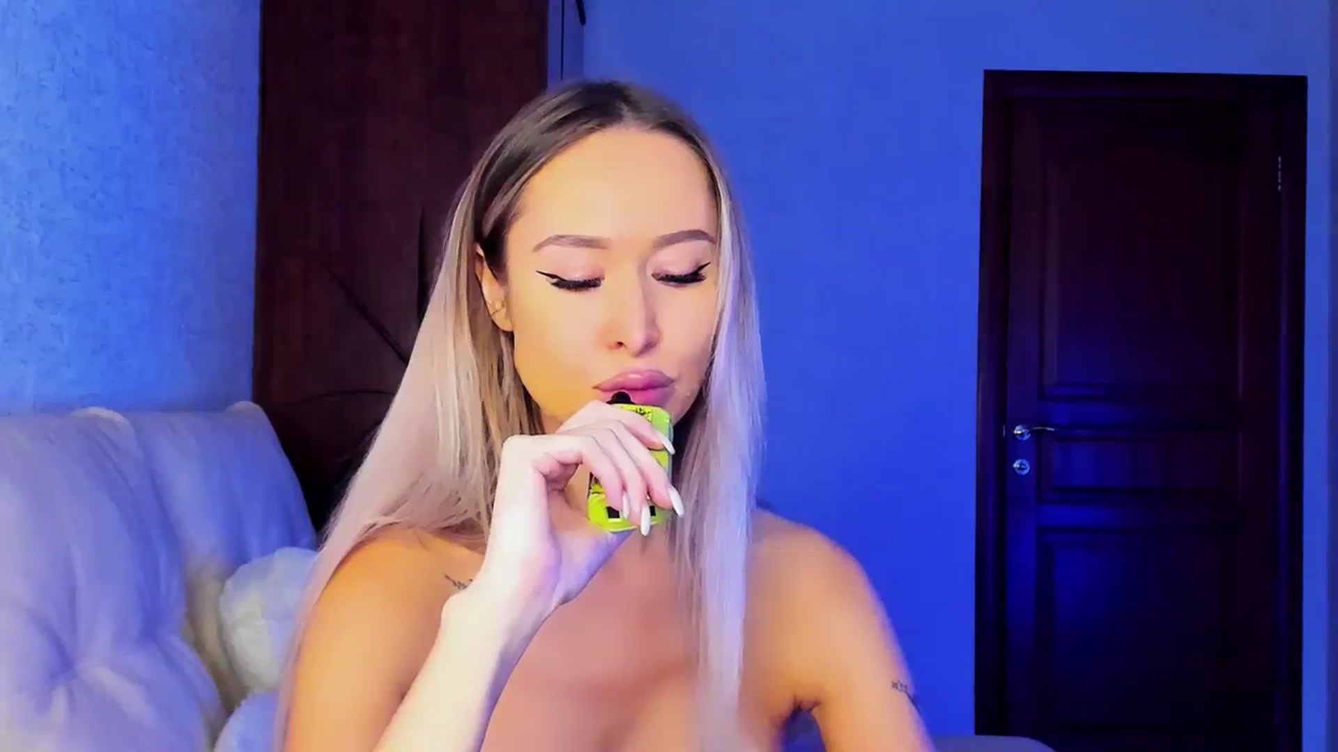 Gallery image thumbnail from MarySweety_'s myfreecams stream on, 11/05/2023, 05:10 image 14 of 20