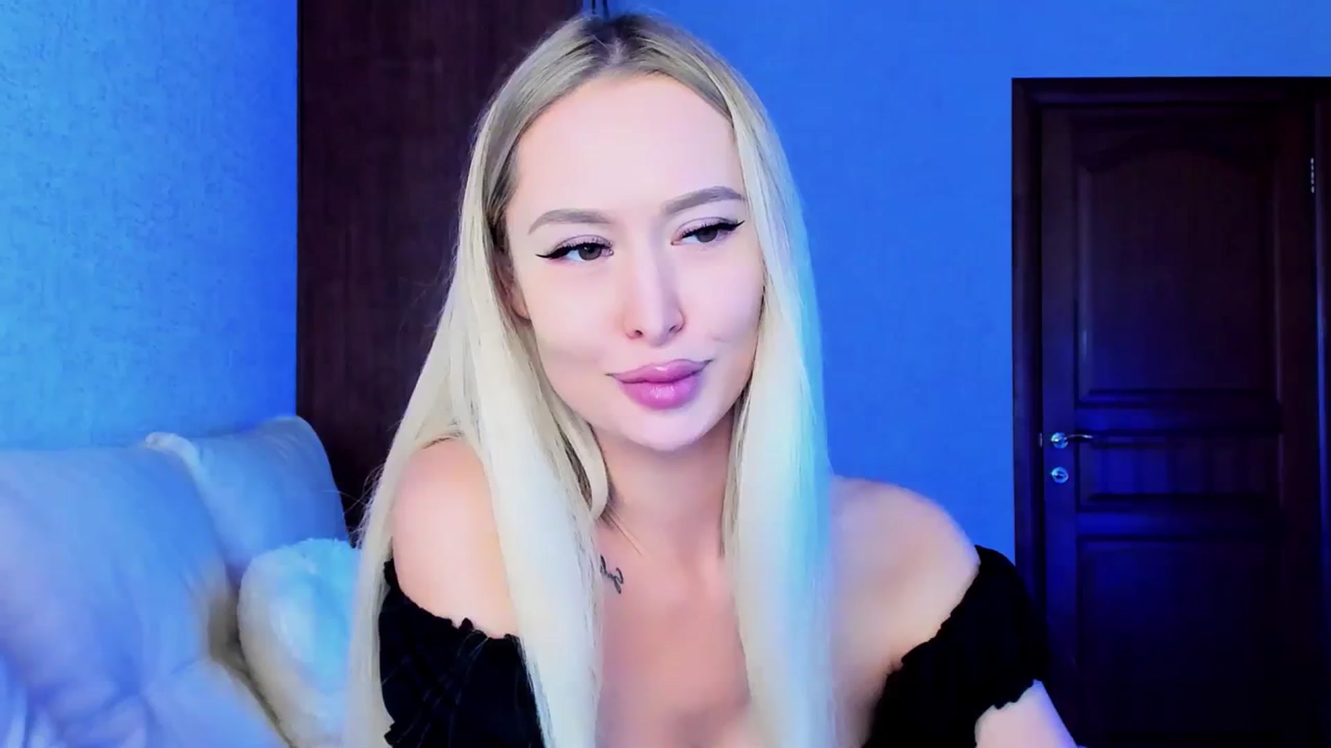 Gallery image thumbnail from MarySweety_'s myfreecams stream on, 12/04/2023, 06:16 image 1 of 20