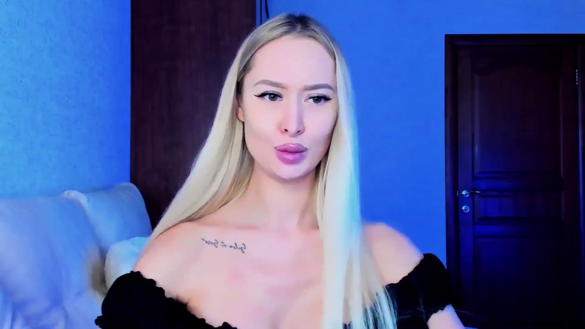 Gallery image thumbnail from MarySweety_'s myfreecams stream on, 12/04/2023, 06:16 image 7 of 20