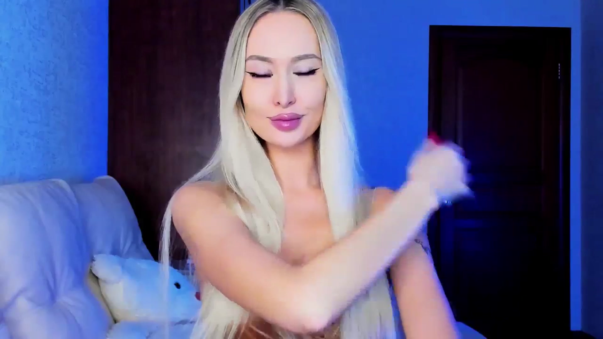 Gallery image thumbnail from MarySweety_'s myfreecams stream on, 12/06/2023, 04:44 image 15 of 20