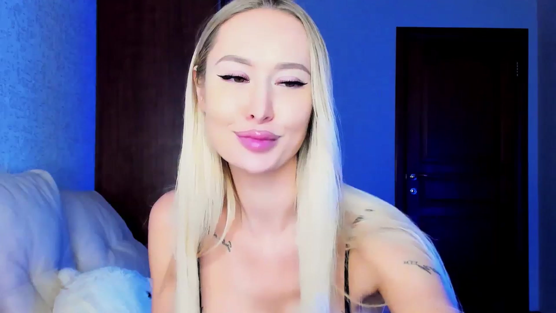 Gallery image thumbnail from MarySweety_'s myfreecams stream on, 12/07/2023, 05:14 image 13 of 20