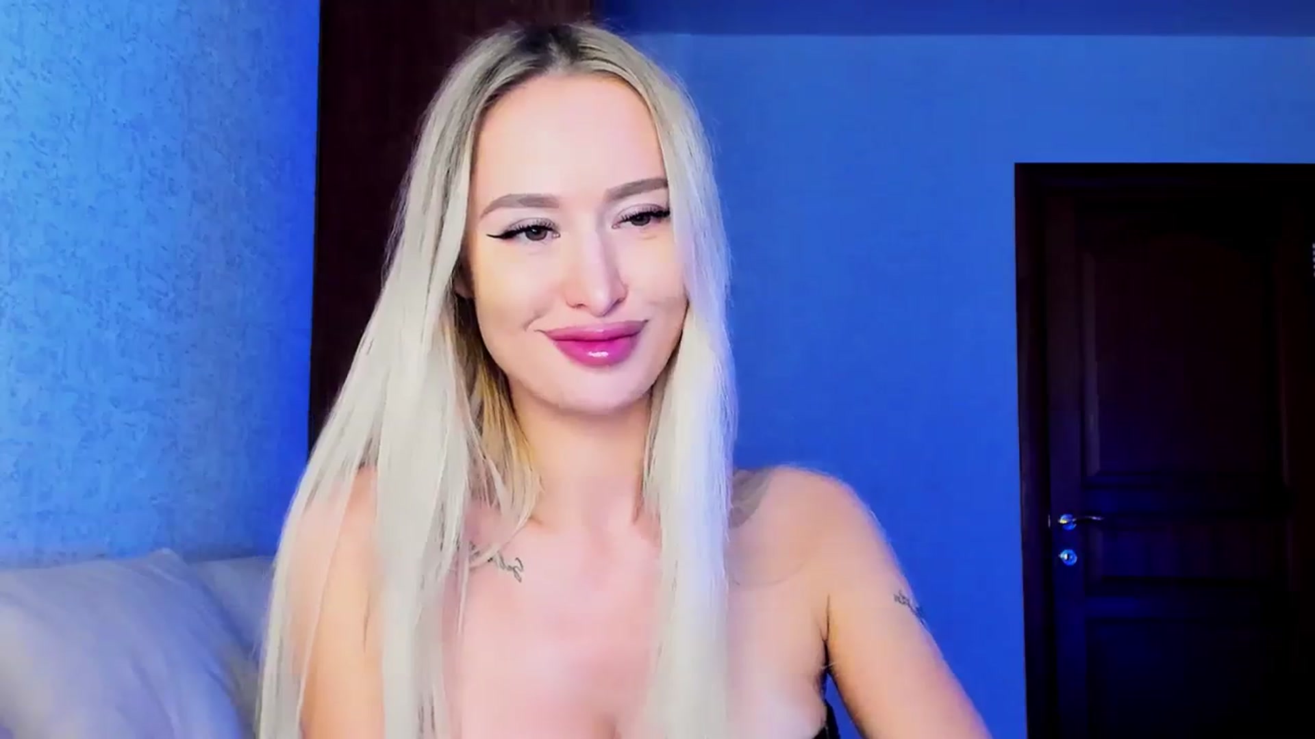 Gallery image thumbnail from MarySweety_'s myfreecams stream on, 12/14/2023, 06:38 image 5 of 20