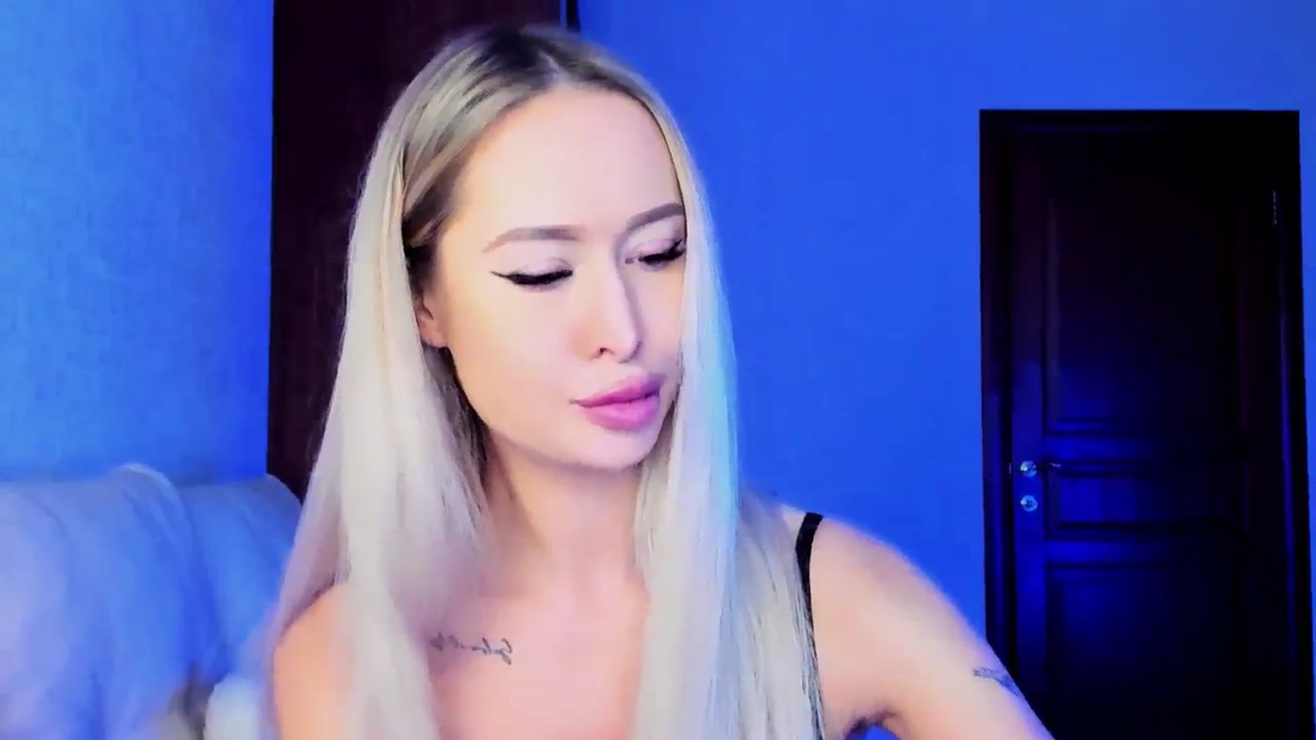 Gallery image thumbnail from MarySweety_'s myfreecams stream on, 12/25/2023, 03:58 image 20 of 20