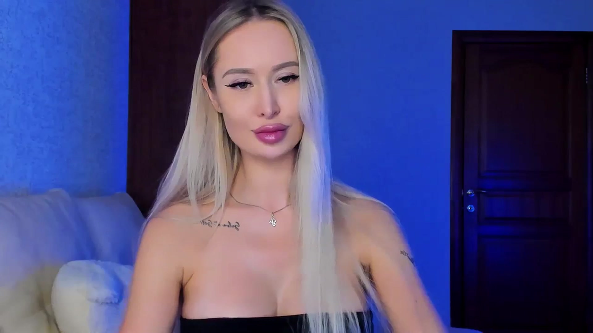 Gallery image thumbnail from MarySweety_'s myfreecams stream on, 12/30/2023, 05:32 image 14 of 20