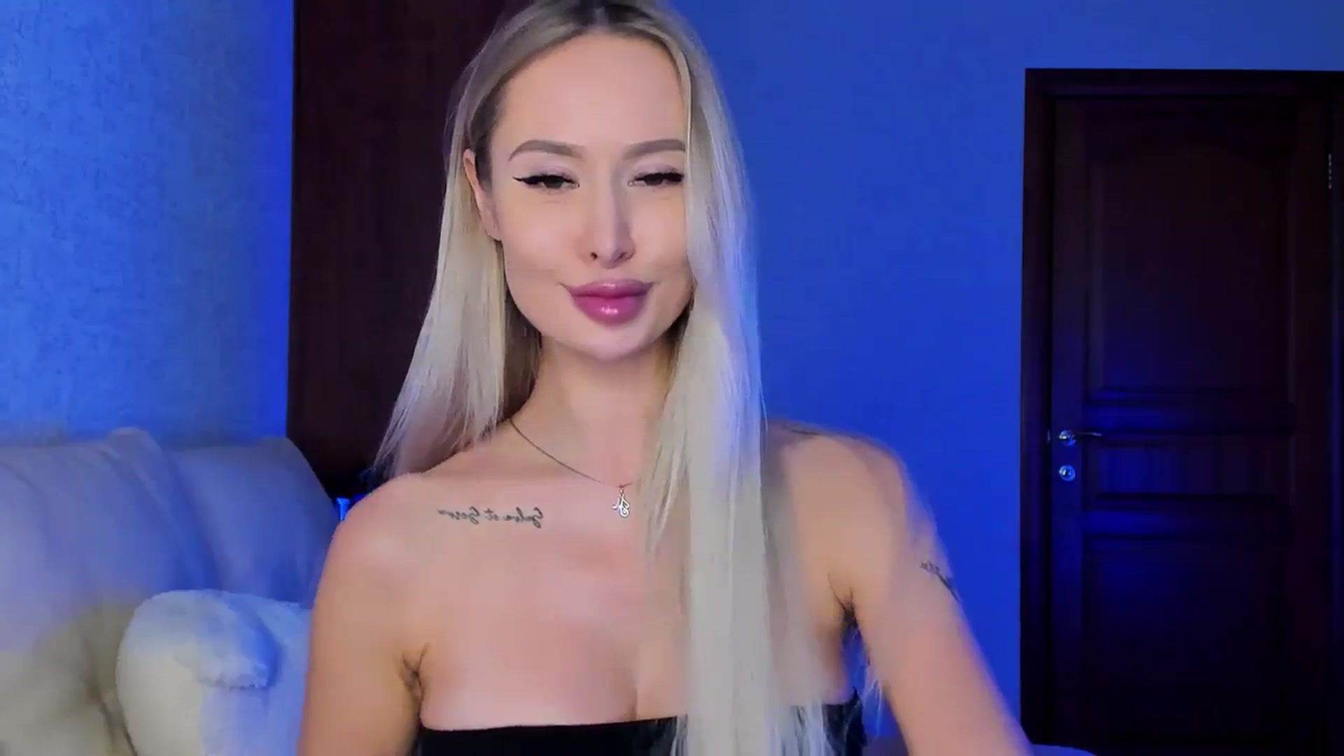 Gallery image thumbnail from MarySweety_'s myfreecams stream on, 12/30/2023, 05:32 image 8 of 20