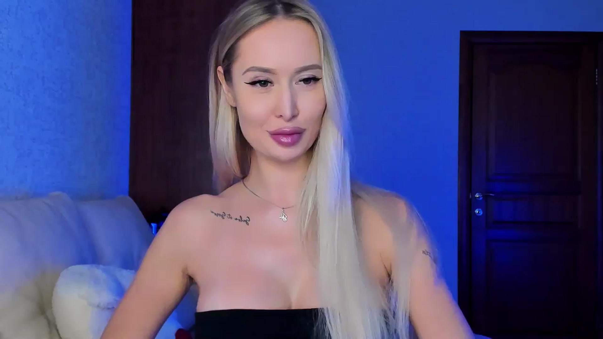 Gallery image thumbnail from MarySweety_'s myfreecams stream on, 12/30/2023, 05:32 image 4 of 20