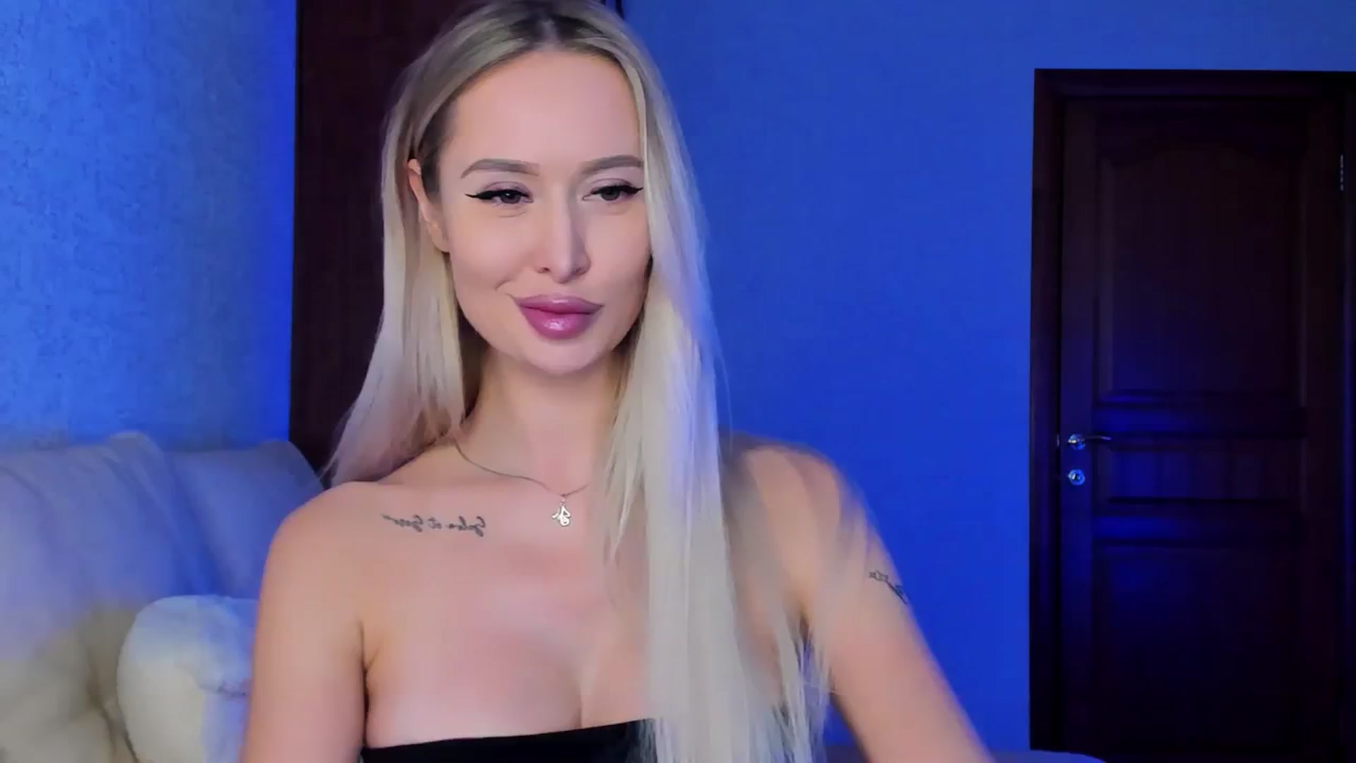 Gallery image thumbnail from MarySweety_'s myfreecams stream on, 12/30/2023, 05:32 image 5 of 20