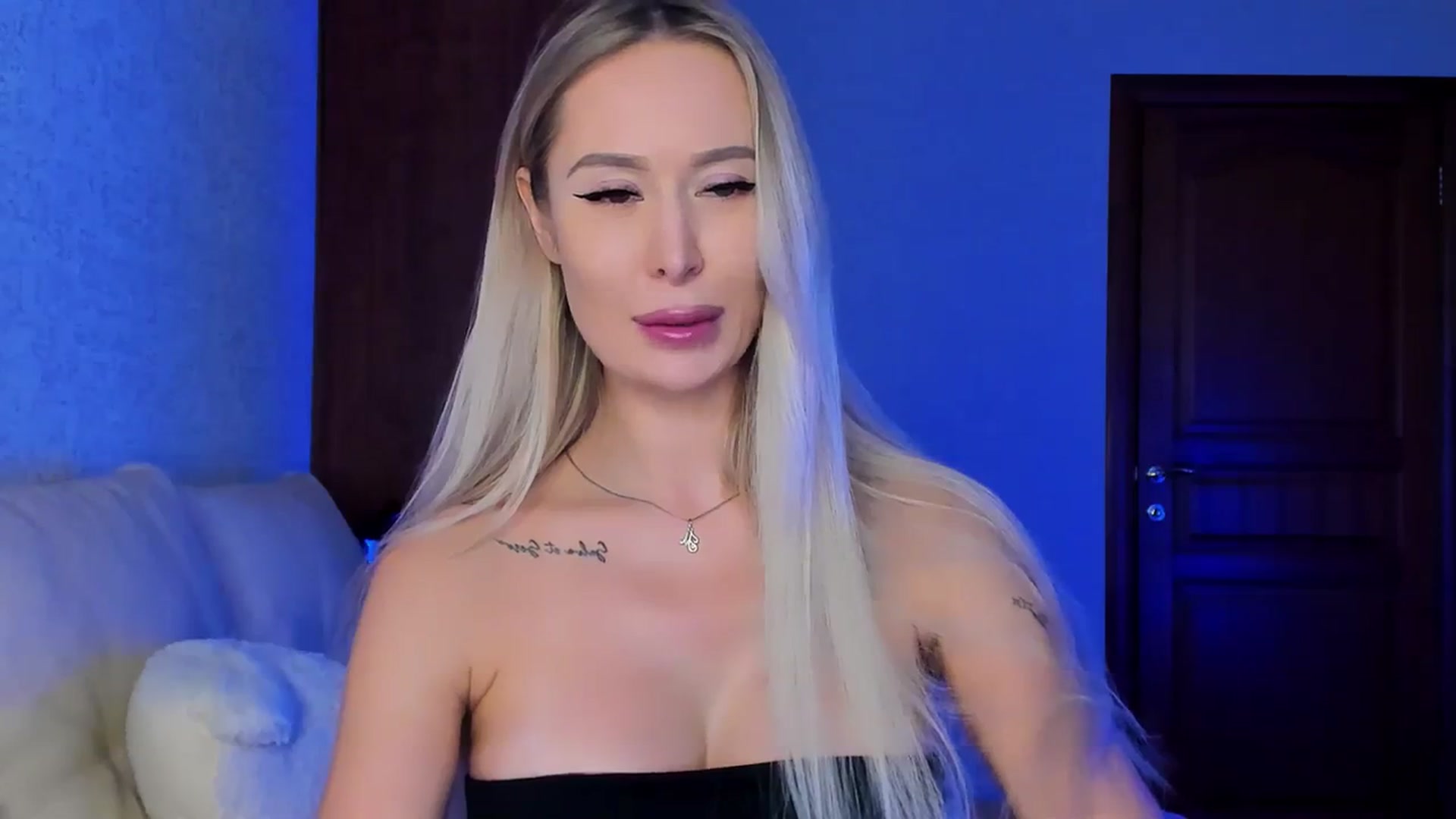Gallery image thumbnail from MarySweety_'s myfreecams stream on, 12/30/2023, 05:32 image 11 of 20