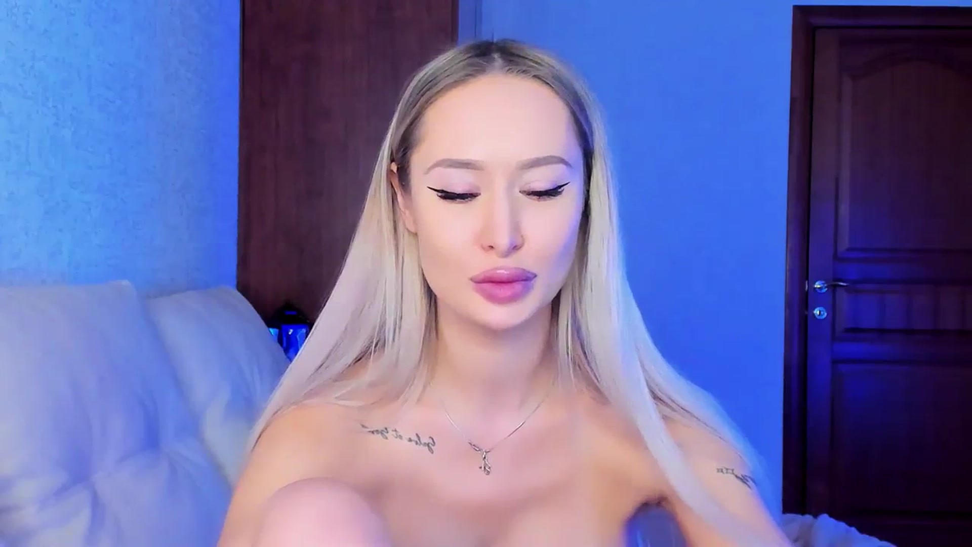 Gallery image thumbnail from MarySweety_'s myfreecams stream on, 01/07/2024, 05:19 image 15 of 20