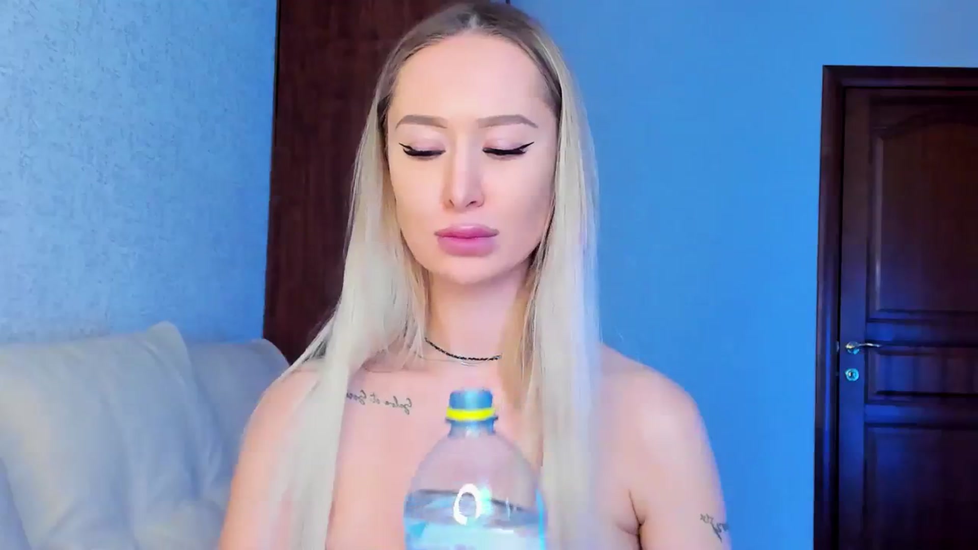 Gallery image thumbnail from MarySweety_'s myfreecams stream on, 03/17/2024, 04:56 image 8 of 20