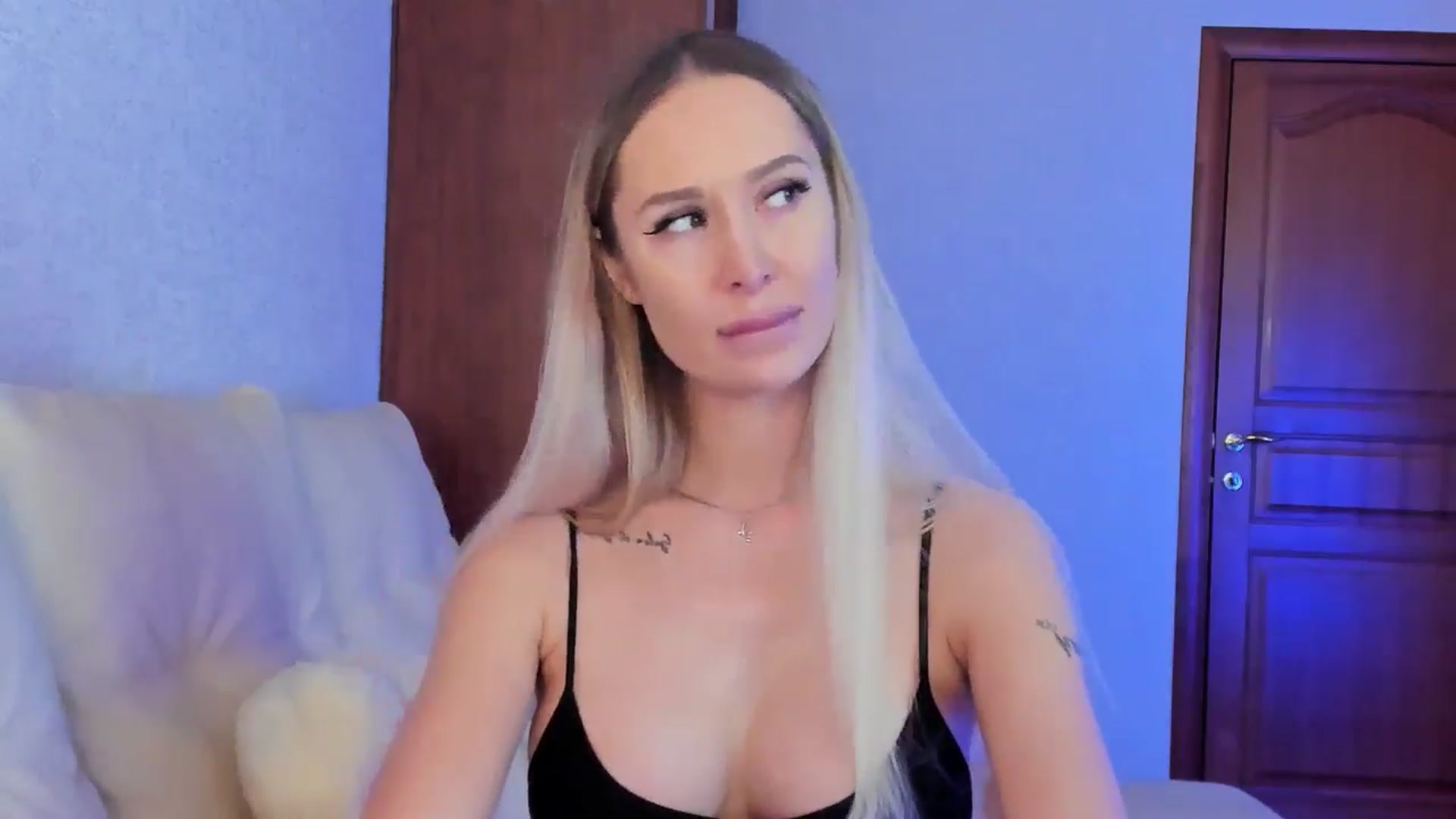 Gallery image thumbnail from MarySweety_'s myfreecams stream on, 05/11/2024, 04:55 image 10 of 20