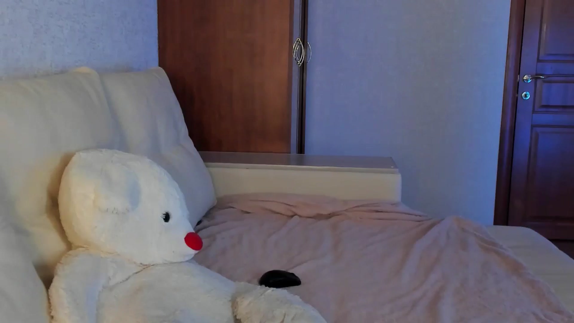 Gallery image thumbnail from MarySweety_'s myfreecams stream on, 06/20/2024, 03:28 image 6 of 20