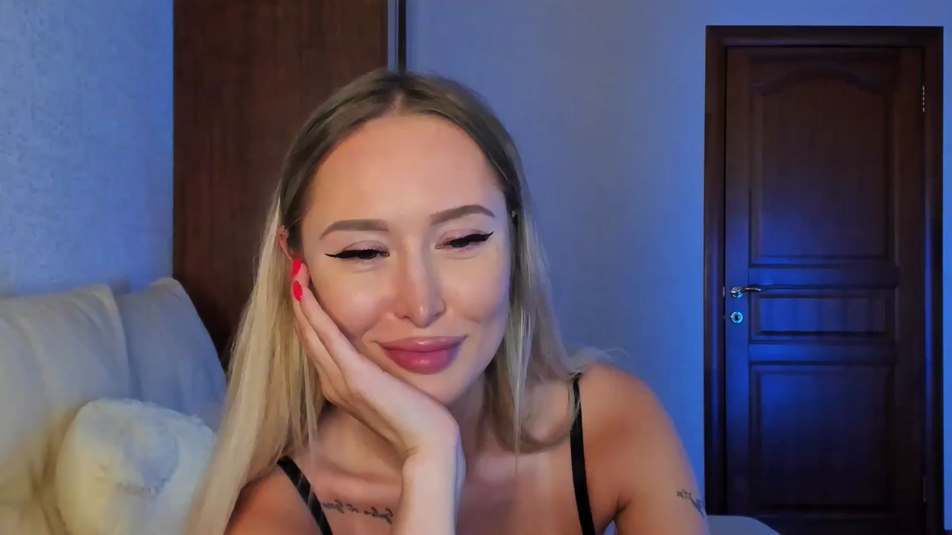 Gallery image thumbnail from MarySweety_'s myfreecams stream on, 06/27/2024, 05:52 image 9 of 20