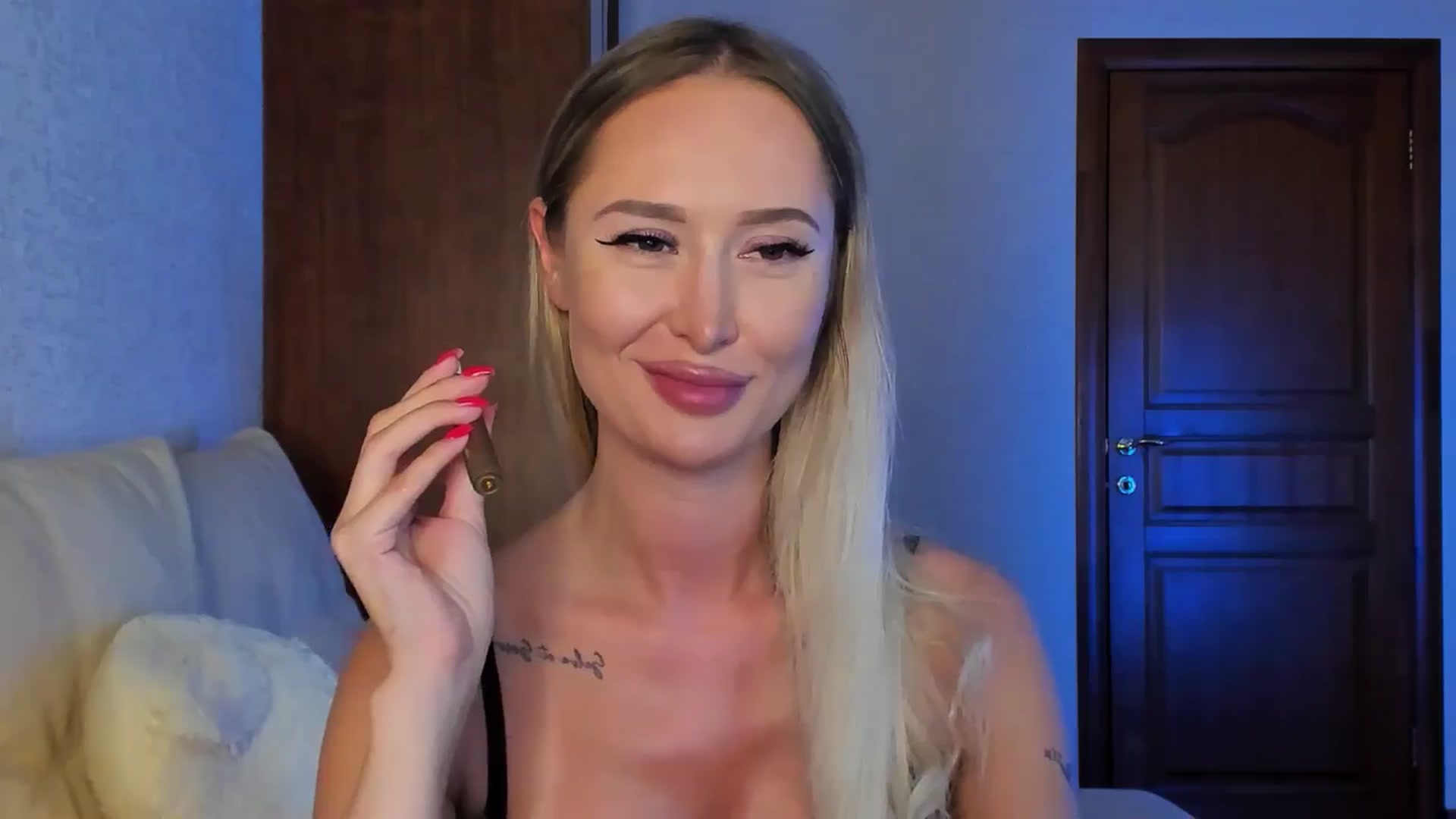 Gallery image thumbnail from MarySweety_'s myfreecams stream on, 06/27/2024, 05:52 image 16 of 20