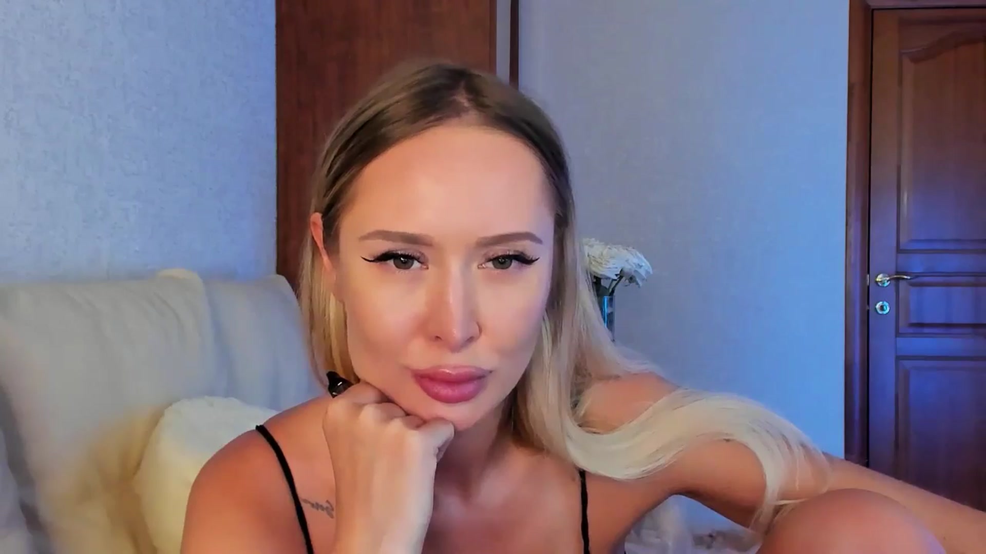 Gallery image thumbnail from MarySweety_'s myfreecams stream on, 06/30/2024, 06:06 image 15 of 20