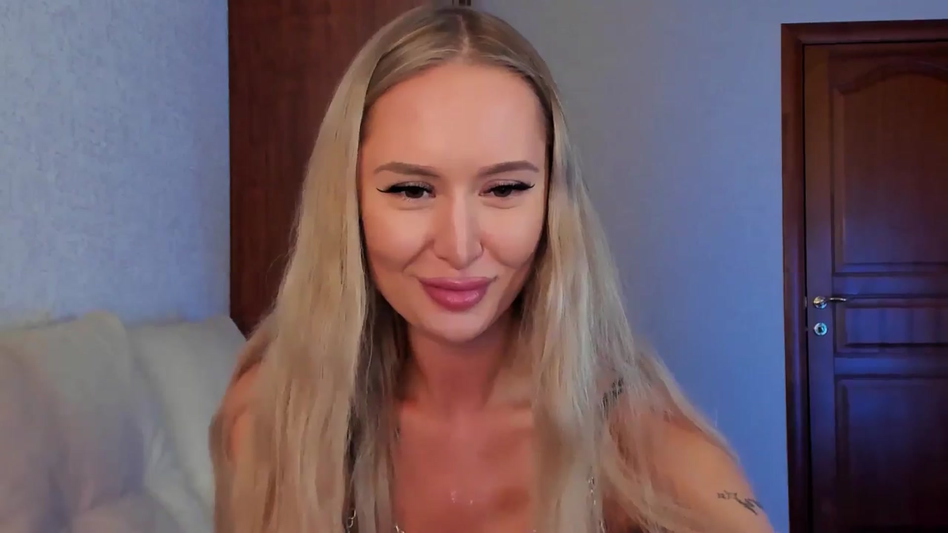 Gallery image thumbnail from MarySweety_'s myfreecams stream on, 07/05/2024, 04:06 image 18 of 20