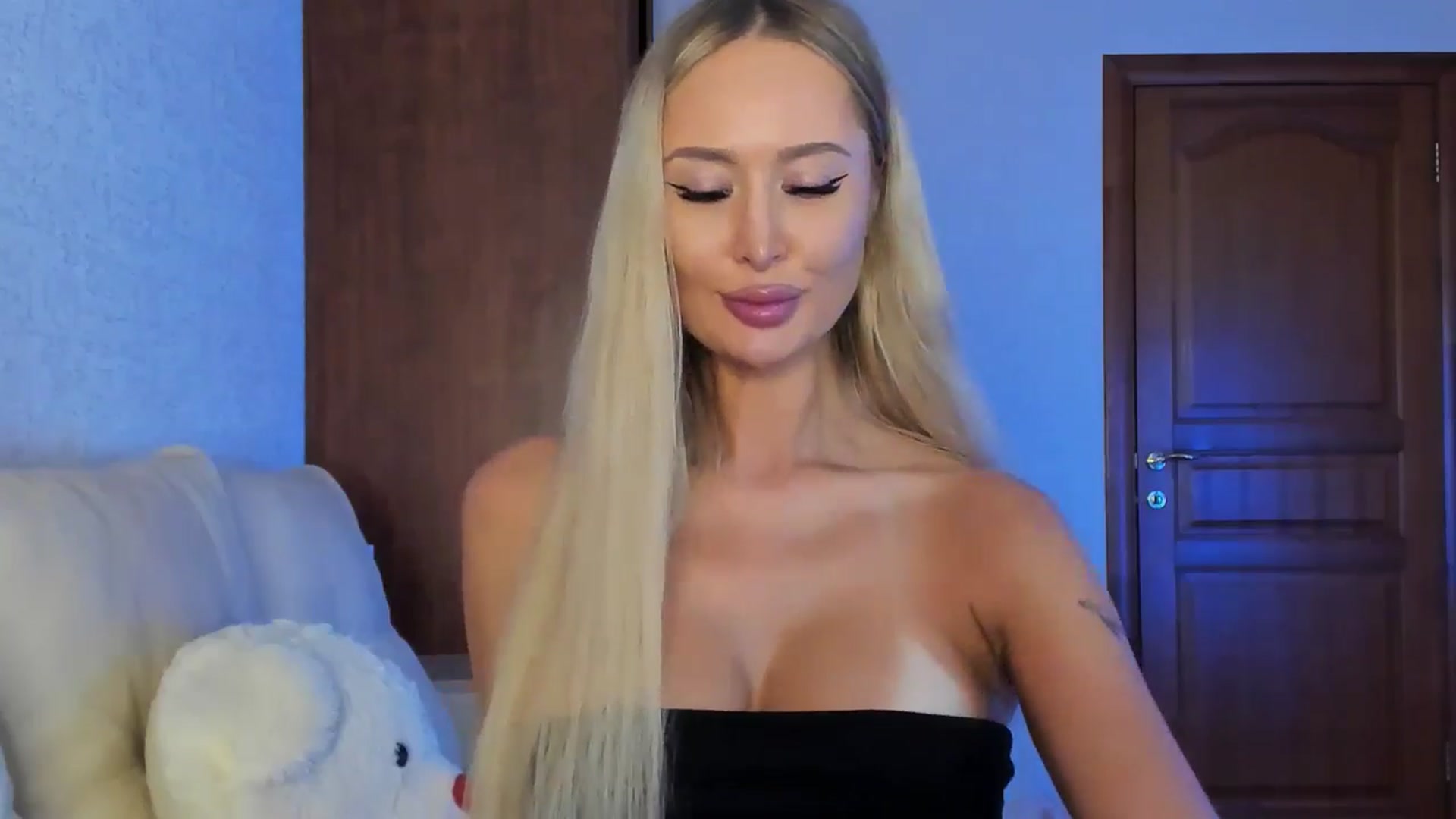 Gallery image thumbnail from MarySweety_'s myfreecams stream on, 09/07/2024, 05:29 image 12 of 20