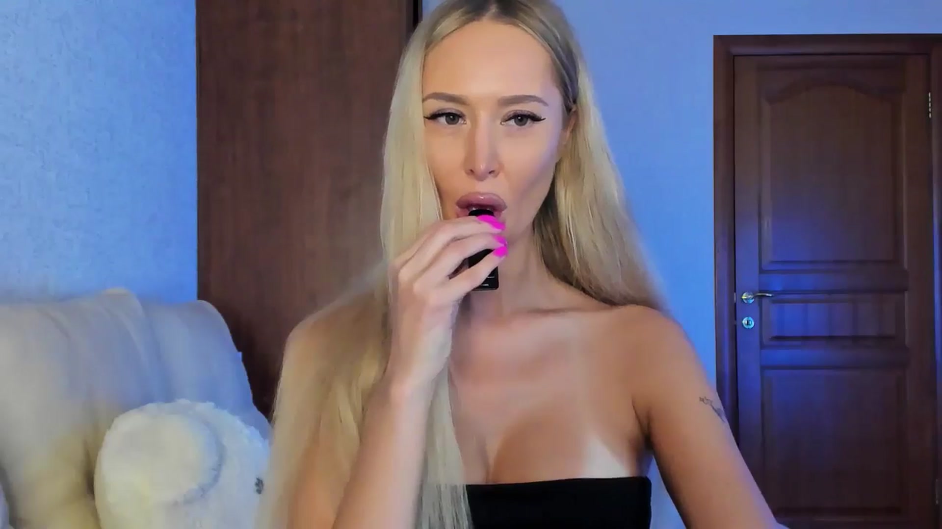 Gallery image thumbnail from MarySweety_'s myfreecams stream on, 09/07/2024, 05:29 image 9 of 20