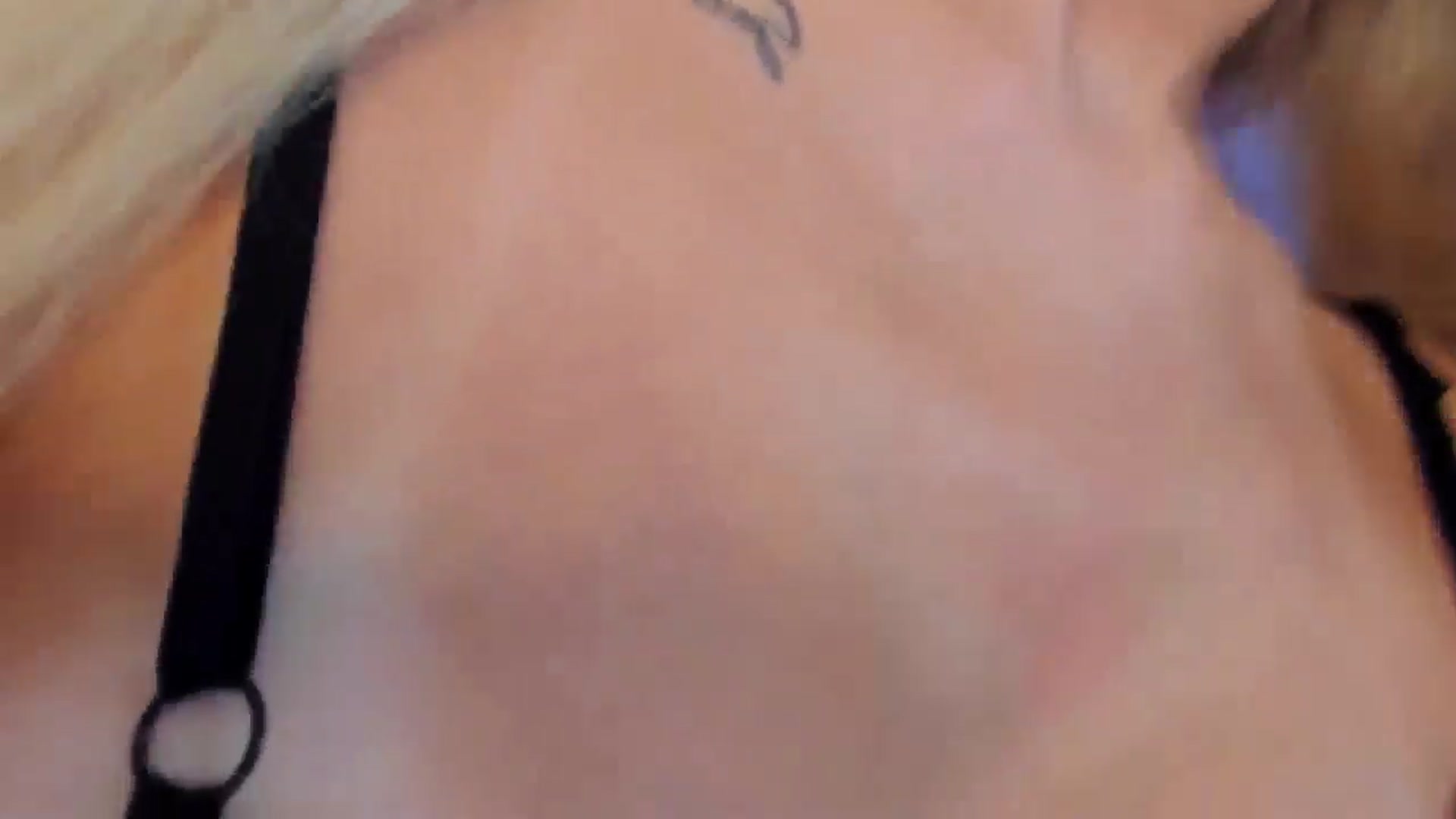 Gallery image thumbnail from MarySweety_'s myfreecams stream on, 09/19/2024, 04:30 image 12 of 20