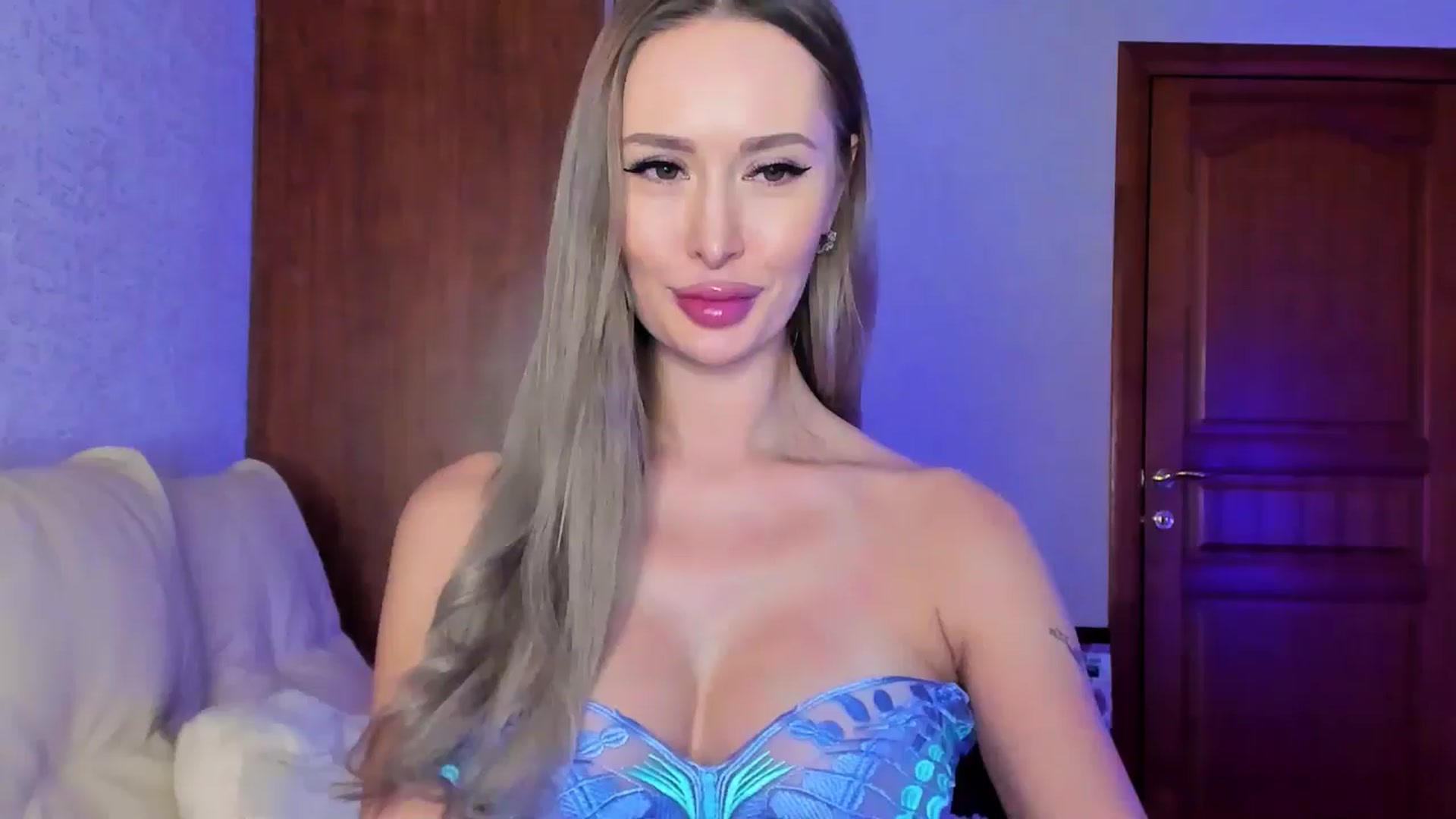 Gallery image thumbnail from MarySweety_'s myfreecams stream on, 01/05/2025, 04:46 image 18 of 20