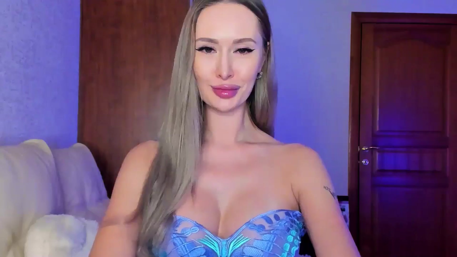 Gallery image thumbnail from MarySweety_'s myfreecams stream on, 01/05/2025, 04:46 image 11 of 20